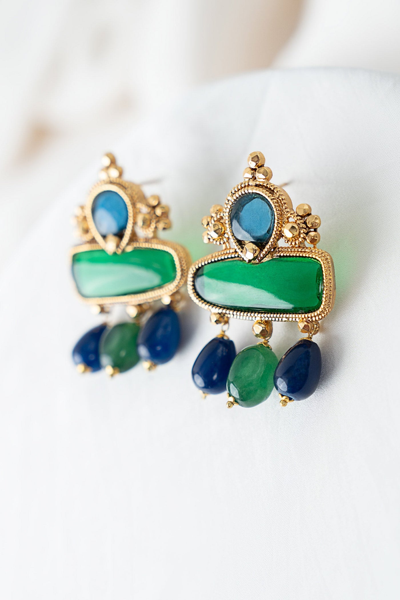 Onyrella Studs
