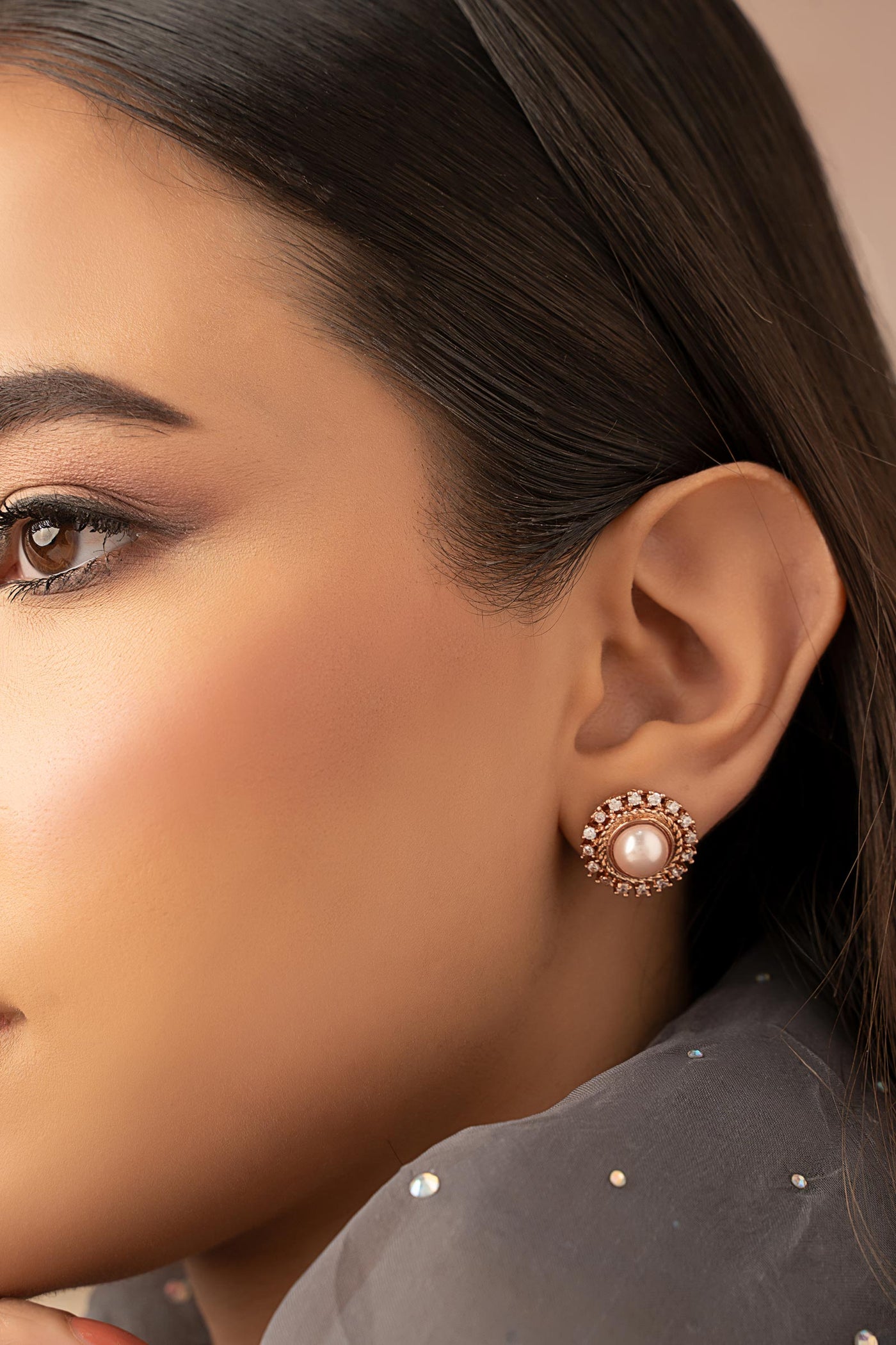 Pearl Studs