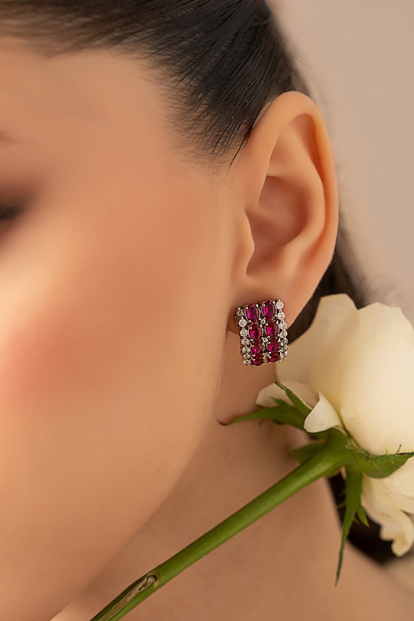 Injila Studs