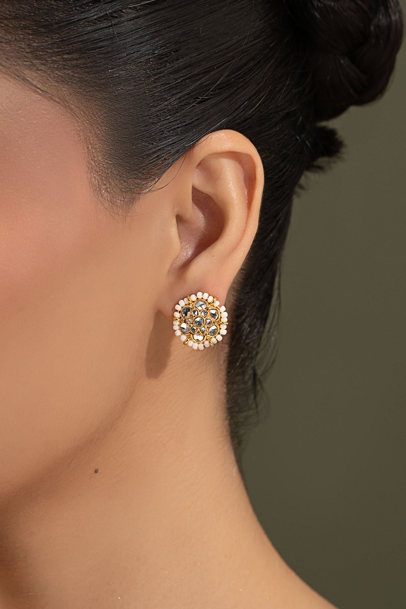 Gisou Studs