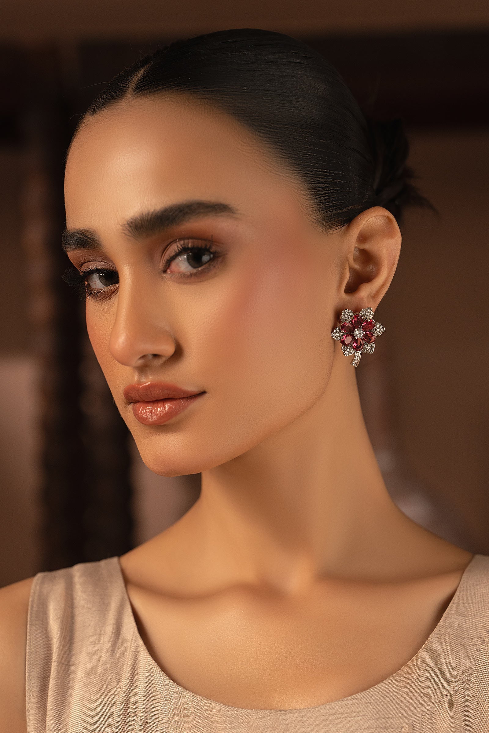 Ladan Studs