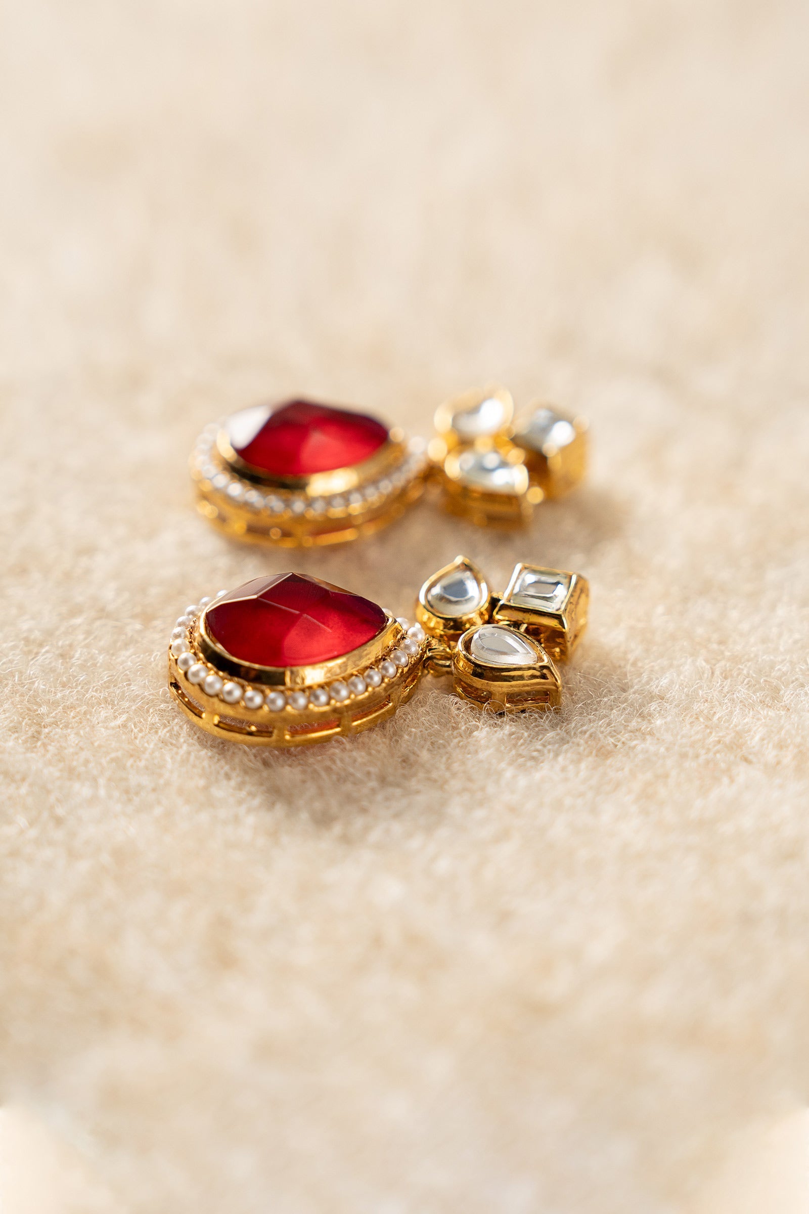 Zarflora Studs