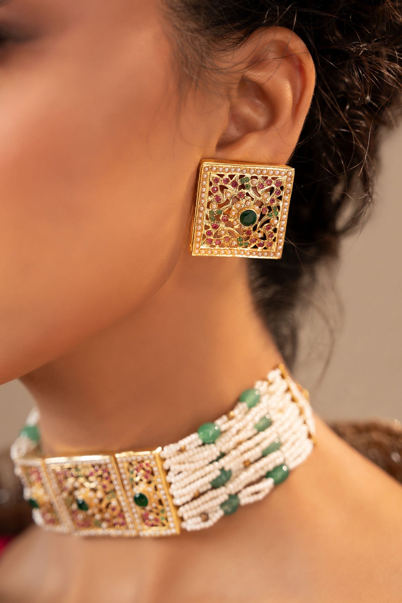 Abyah Choker Set