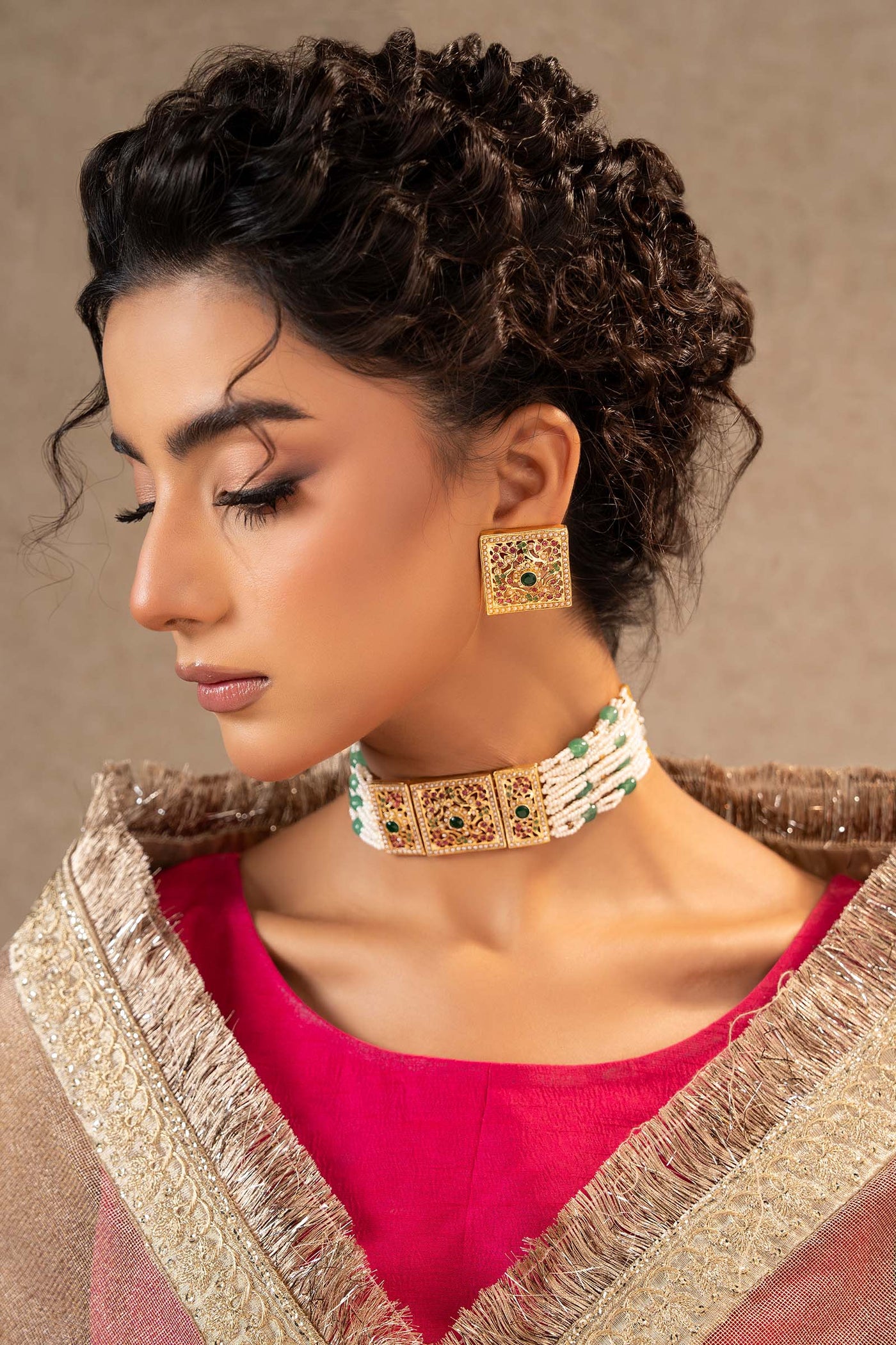 Abyah Choker Set