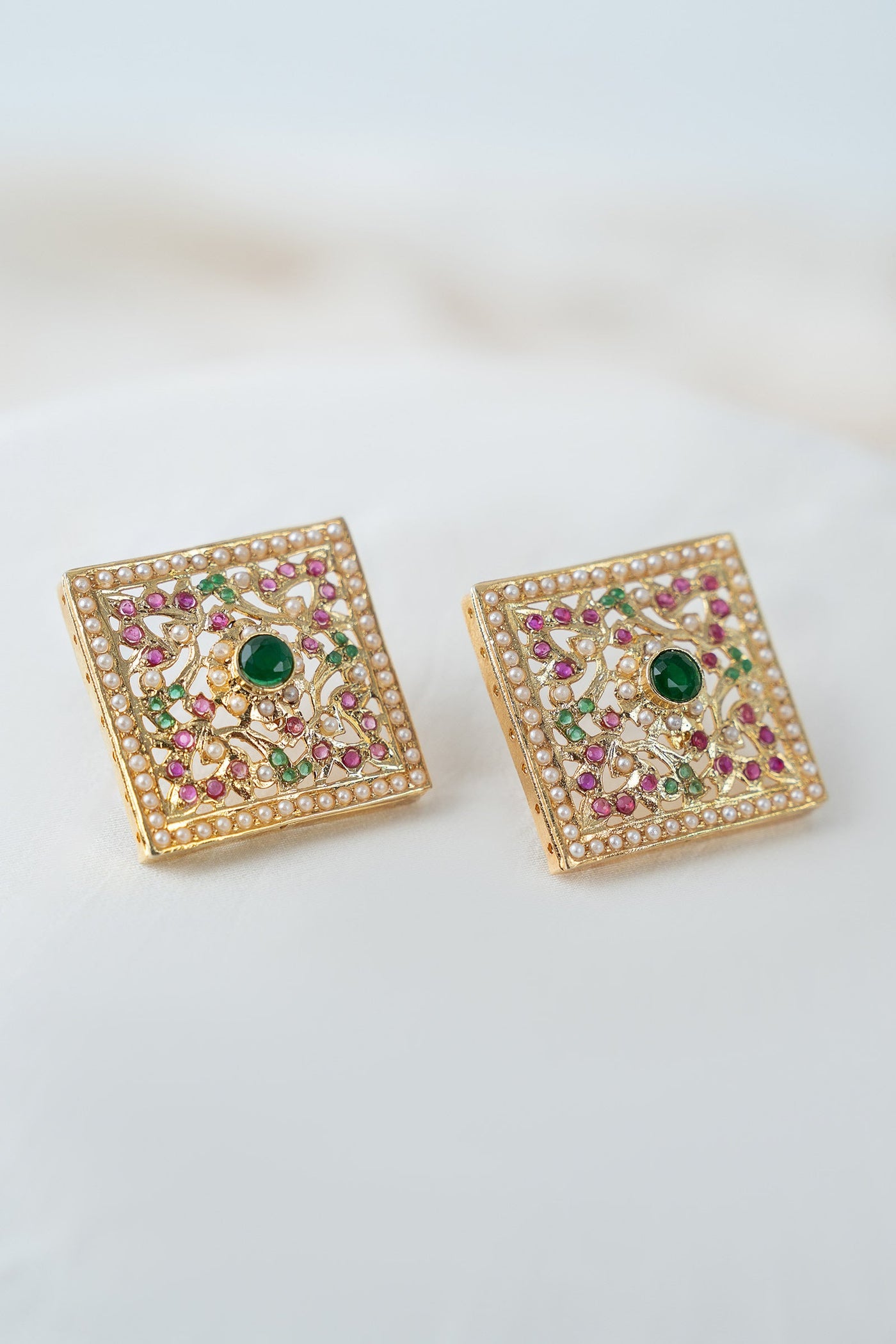 https://cdn.shopify.com/s/files/1/0620/8788/9062/files/JSTW25-02JadeGreen_D.jpg?v=1757677835