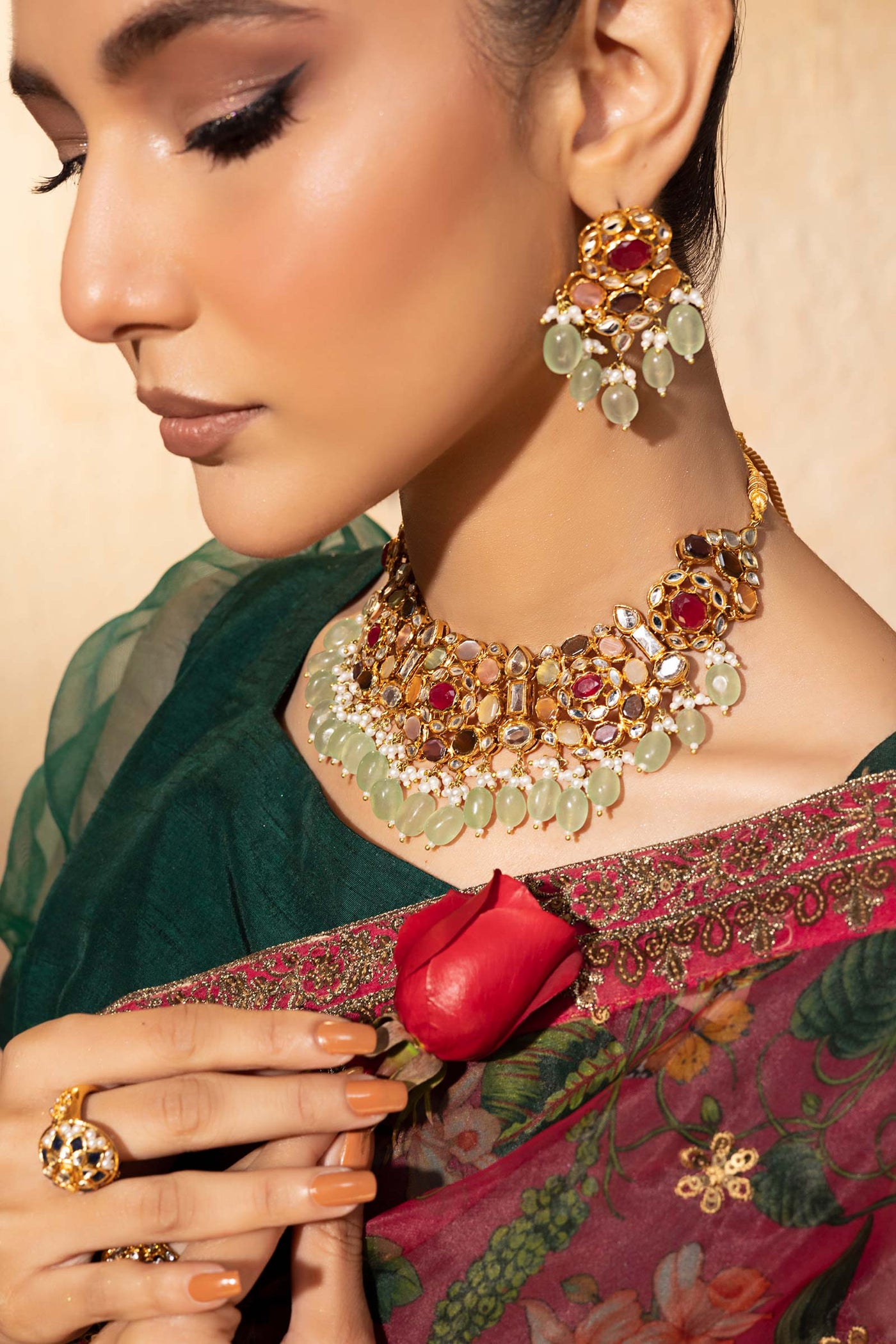 Sirin Necklace Set