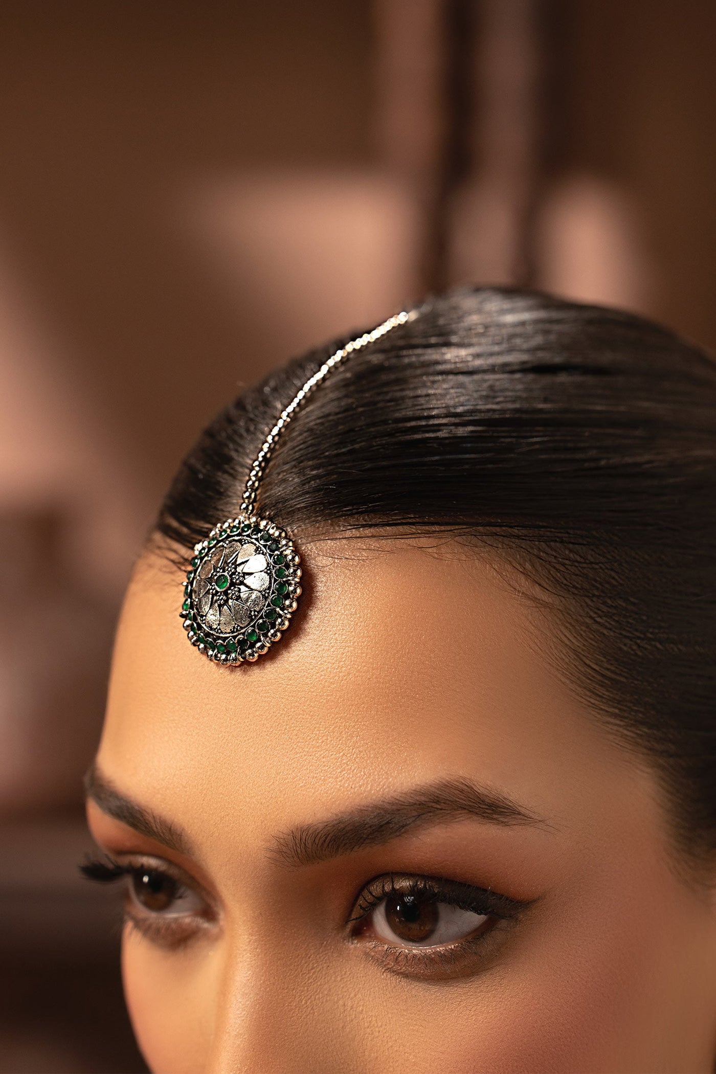 https://cdn.shopify.com/s/files/1/0620/8788/9062/files/JTK_EF26_05_Green_Onyx_A.jpg?v=1770980417