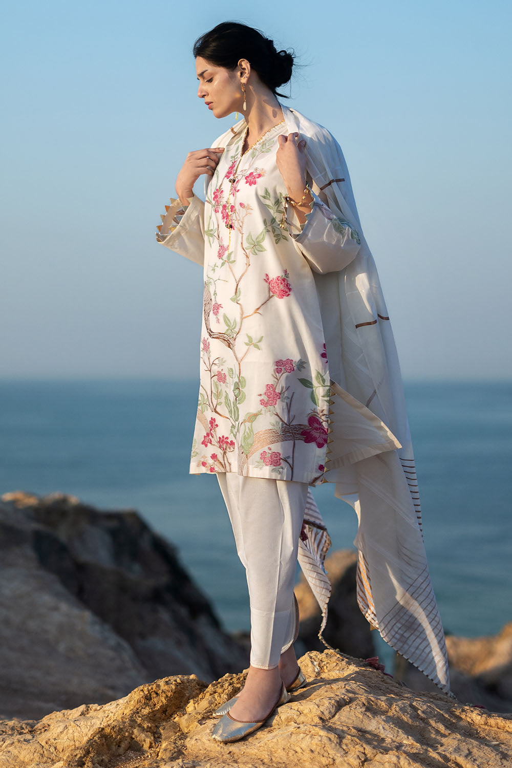 3 Piece Jacquard Suit With Jacquard Dupatta