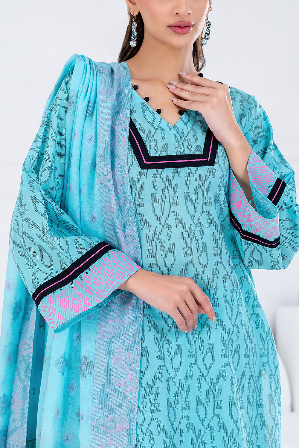 3 Piece Printed Lawn Suit With Jacquard Dupatta