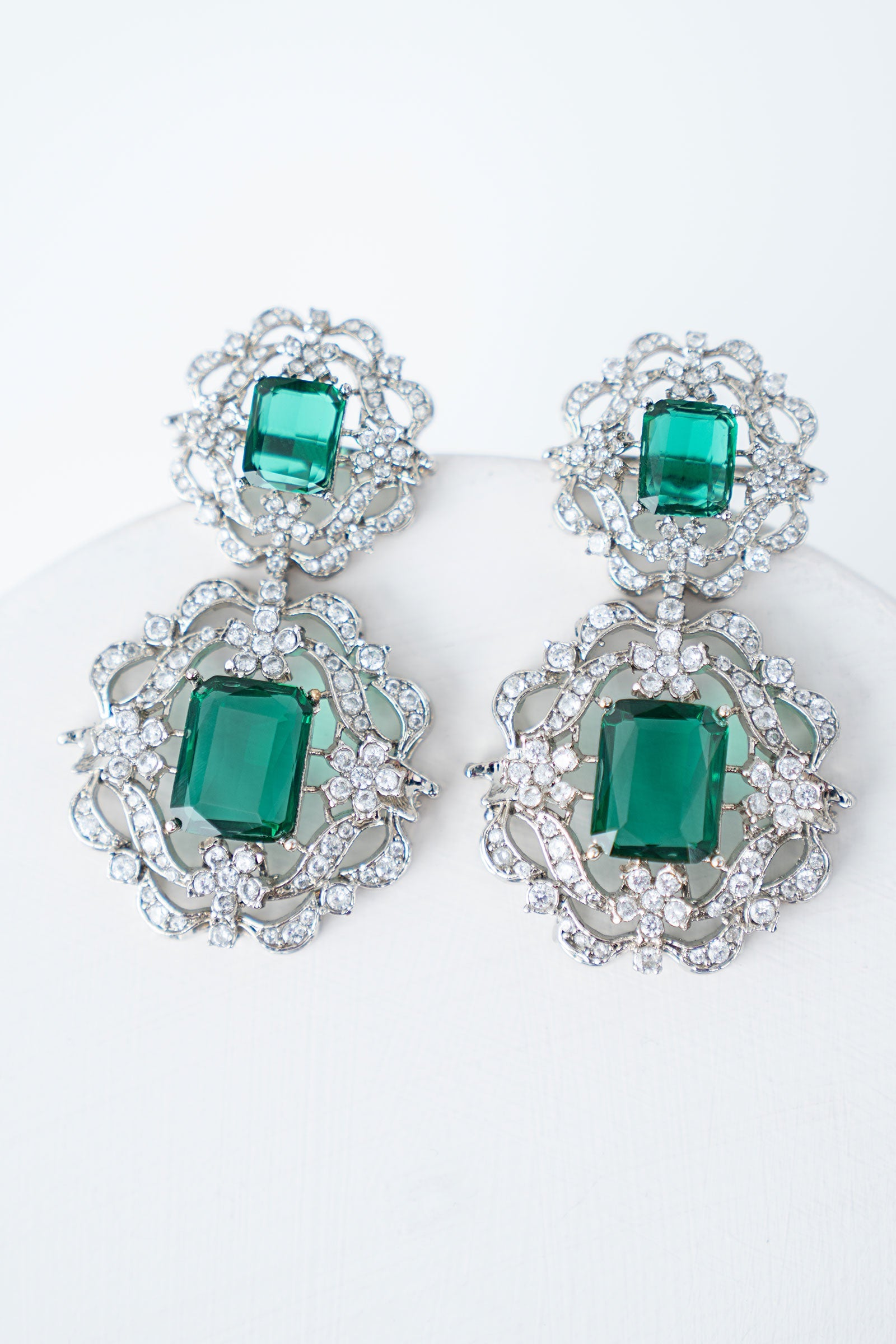 Onyzaar Earrings
