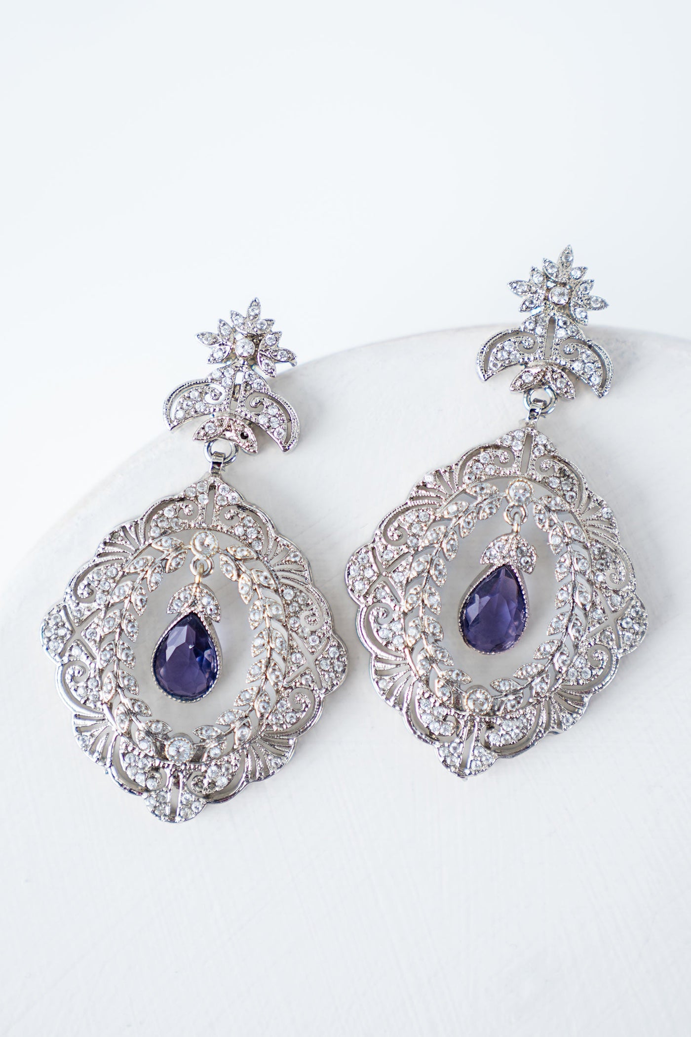 https://cdn.shopify.com/s/files/1/0620/8788/9062/files/JerW25-22Violet_B.jpg?v=1759240128