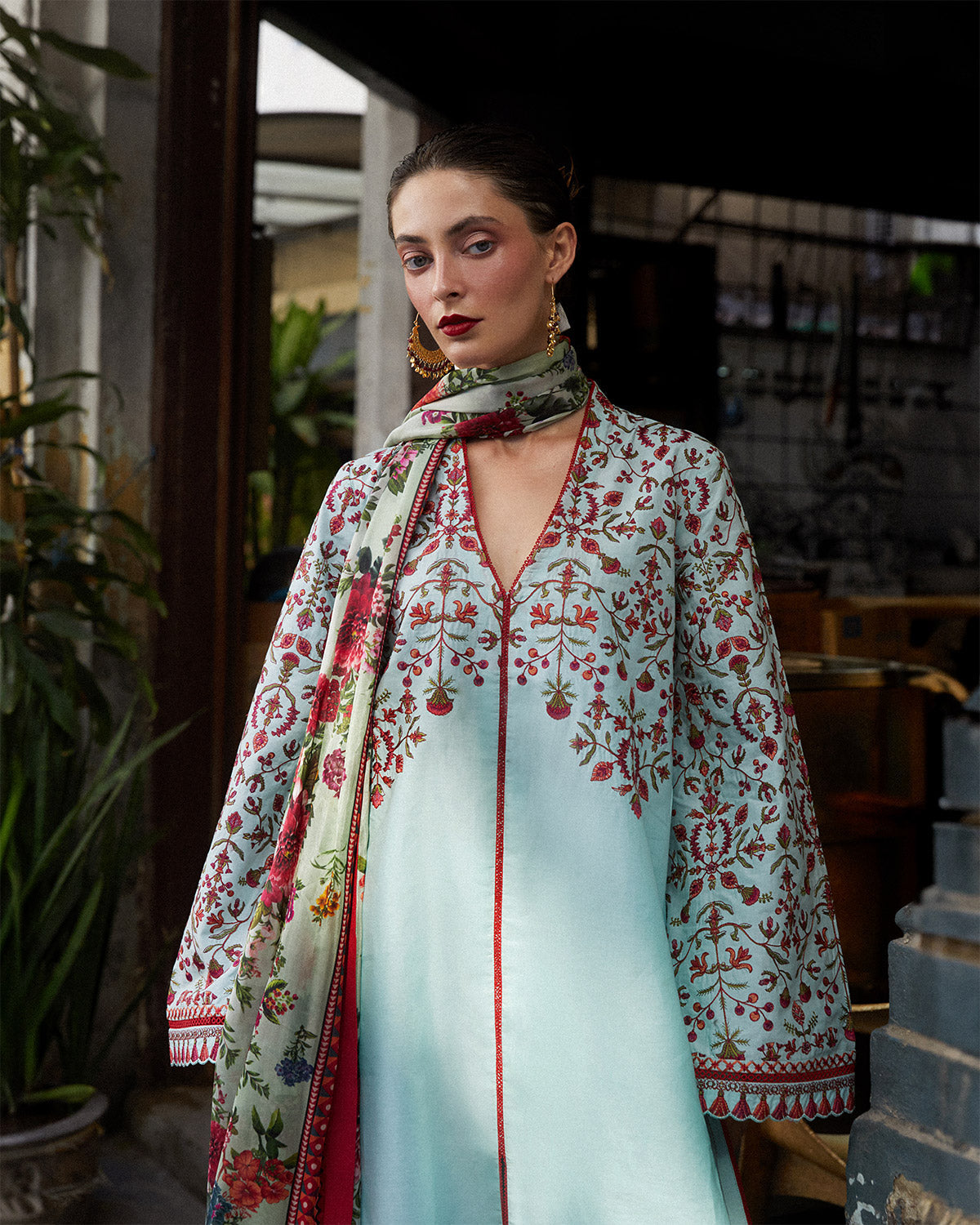 https://cdn.shopify.com/s/files/1/0764/9588/0493/files/Jugnu224100201copy.jpg?v=1715064557