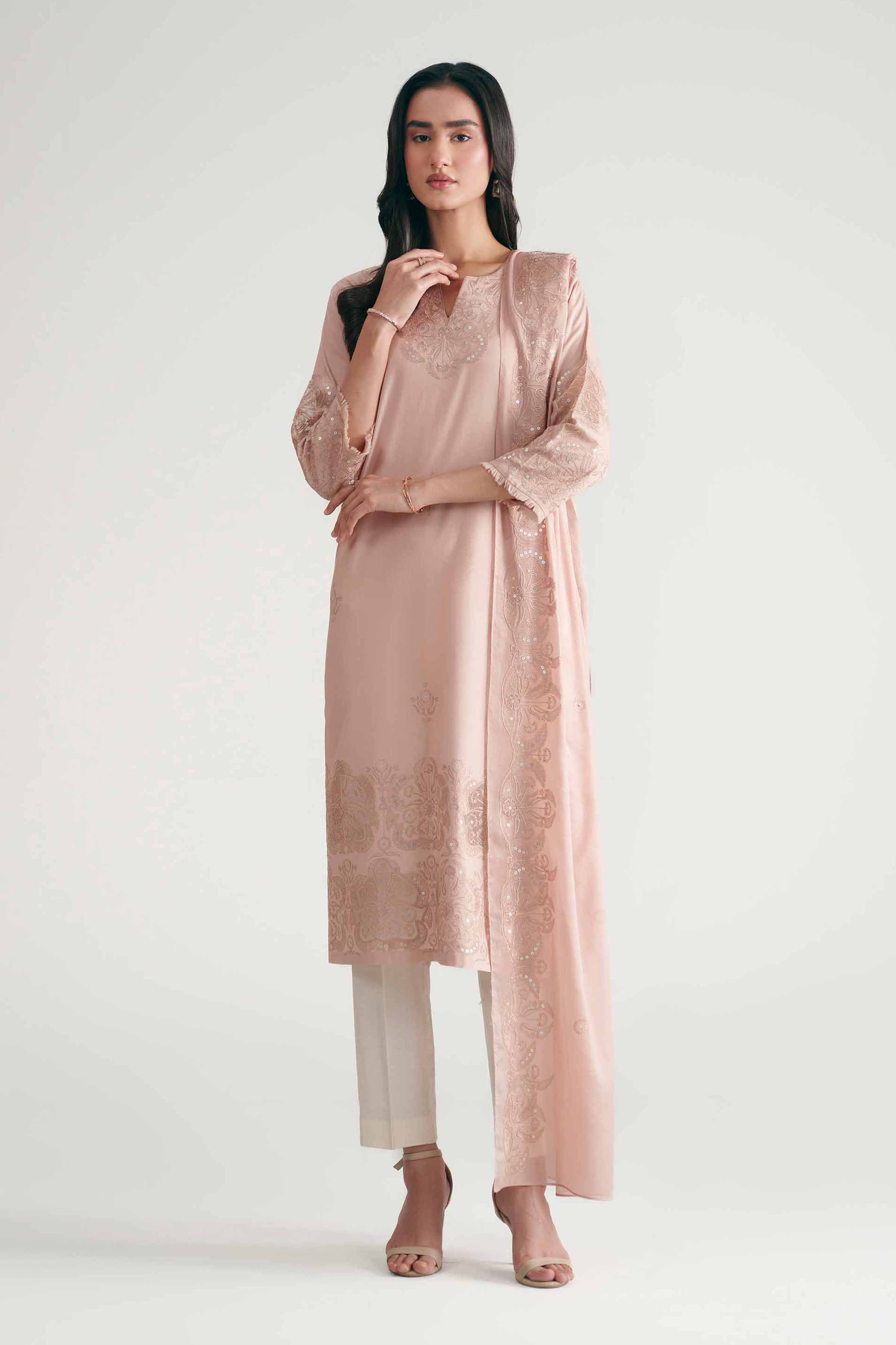 https://cdn.shopify.com/s/files/1/0534/2065/4791/files/KFE26-146-_4.jpg?v=1775727499