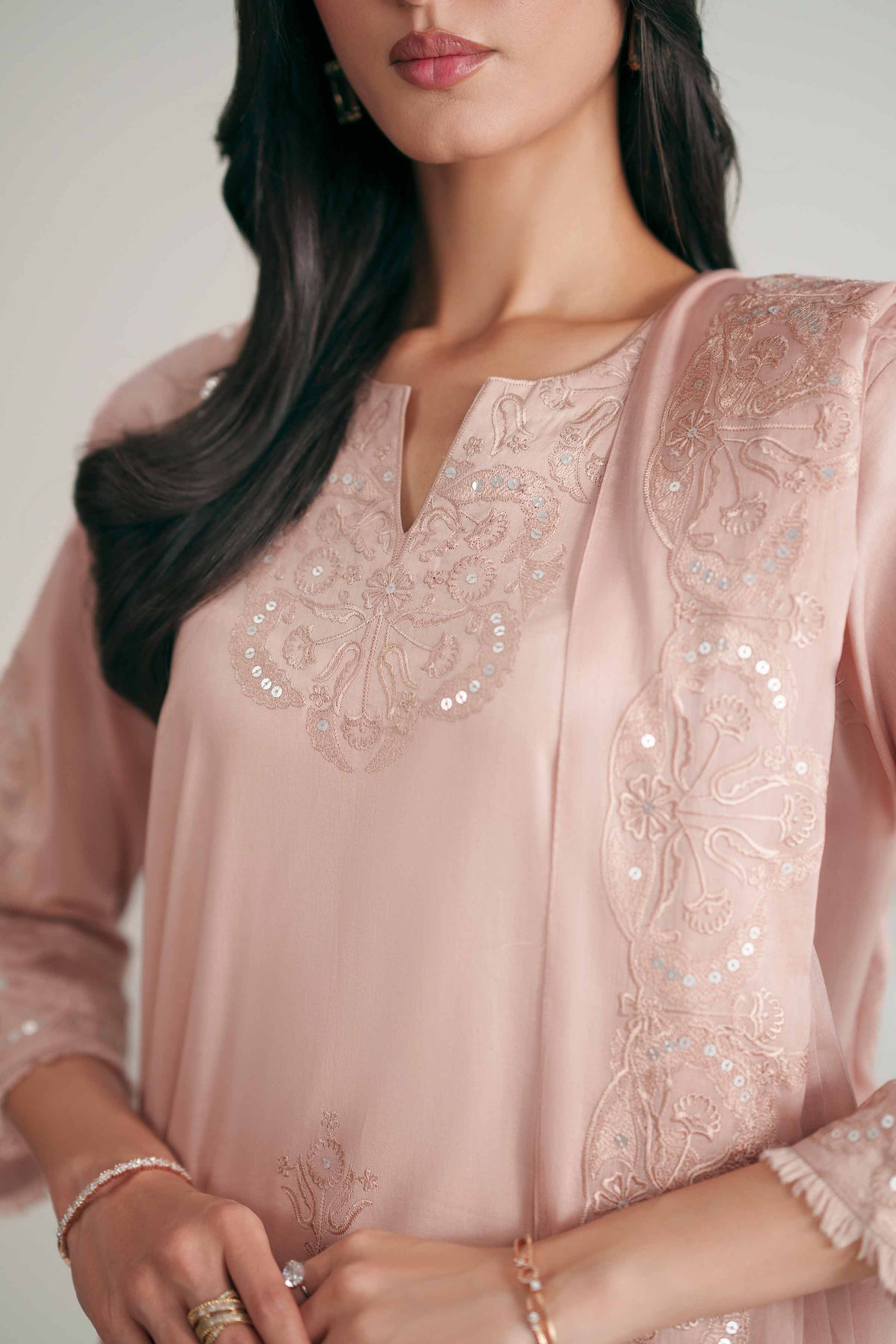 https://cdn.shopify.com/s/files/1/0534/2065/4791/files/KFE26-146-_6.jpg?v=1775727499