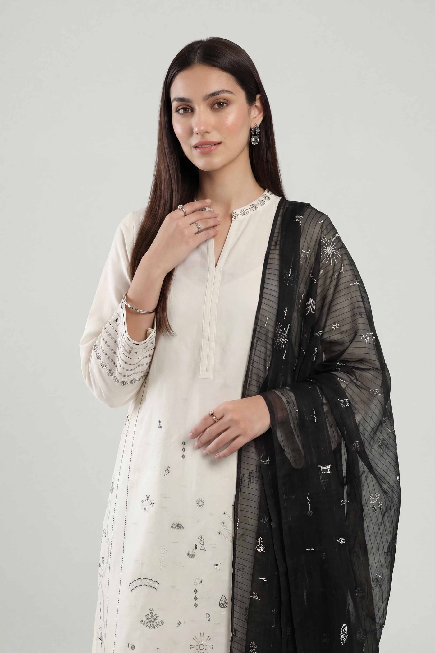 https://cdn.shopify.com/s/files/1/0534/2065/4791/files/KFE26-213-_4.jpg?v=1780300671
