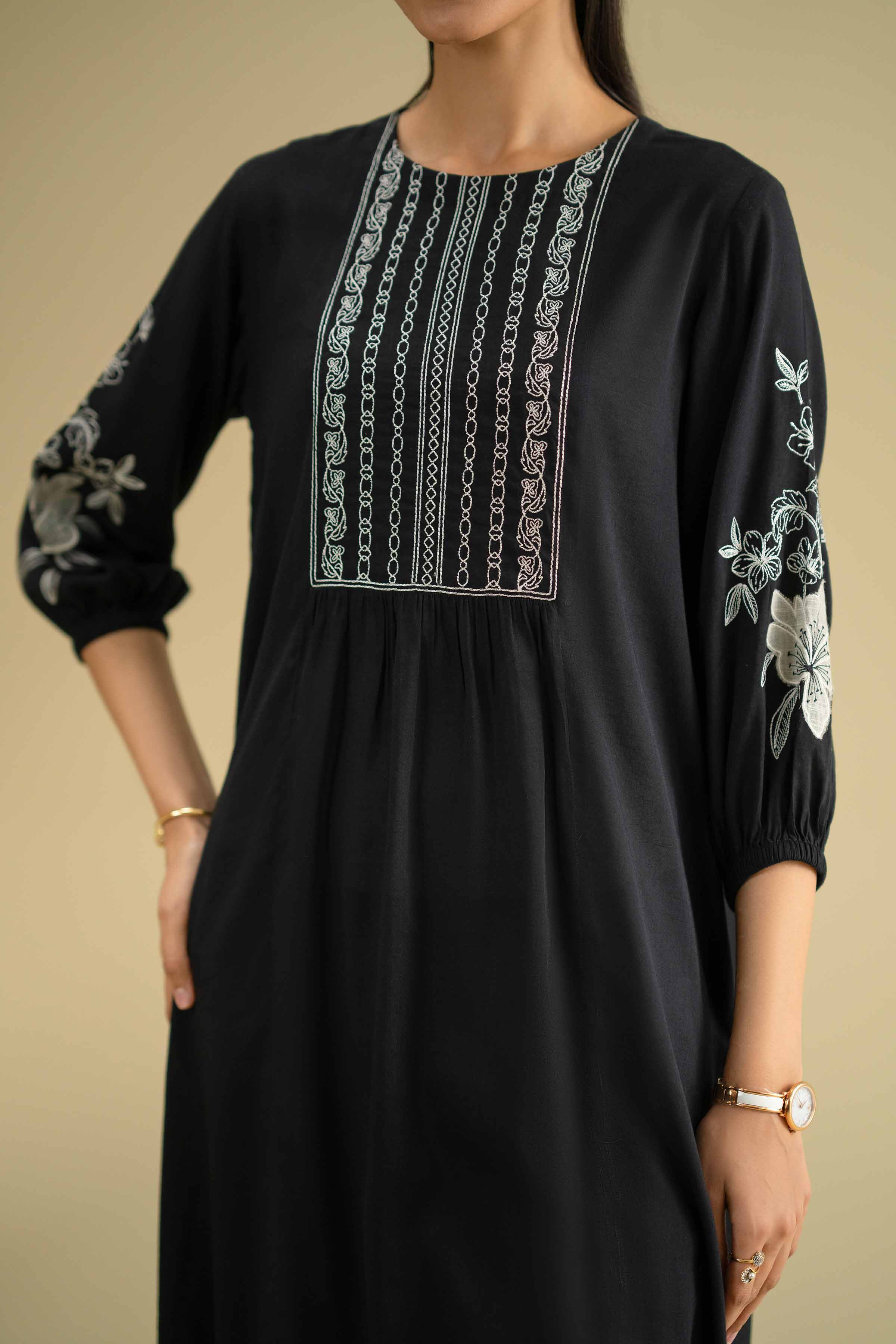 2 Piece - Embroidered Suit - KFE26-41