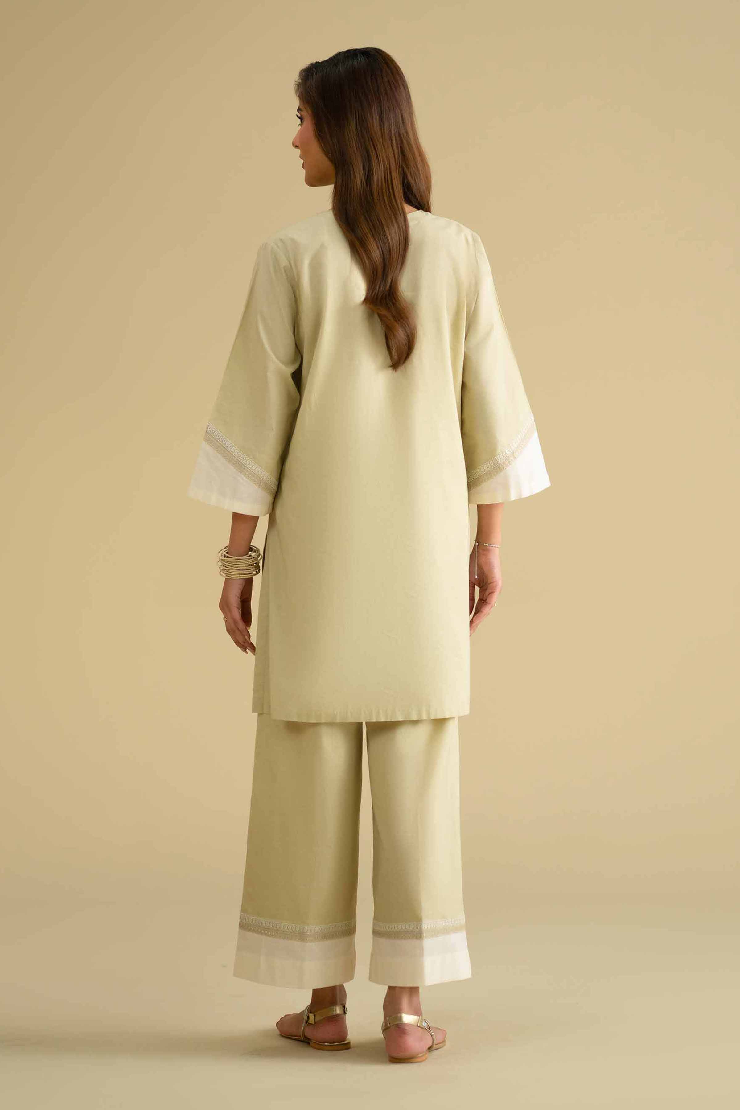 https://cdn.shopify.com/s/files/1/0534/2065/4791/files/KFE26-48-_4.jpg?v=1770102980