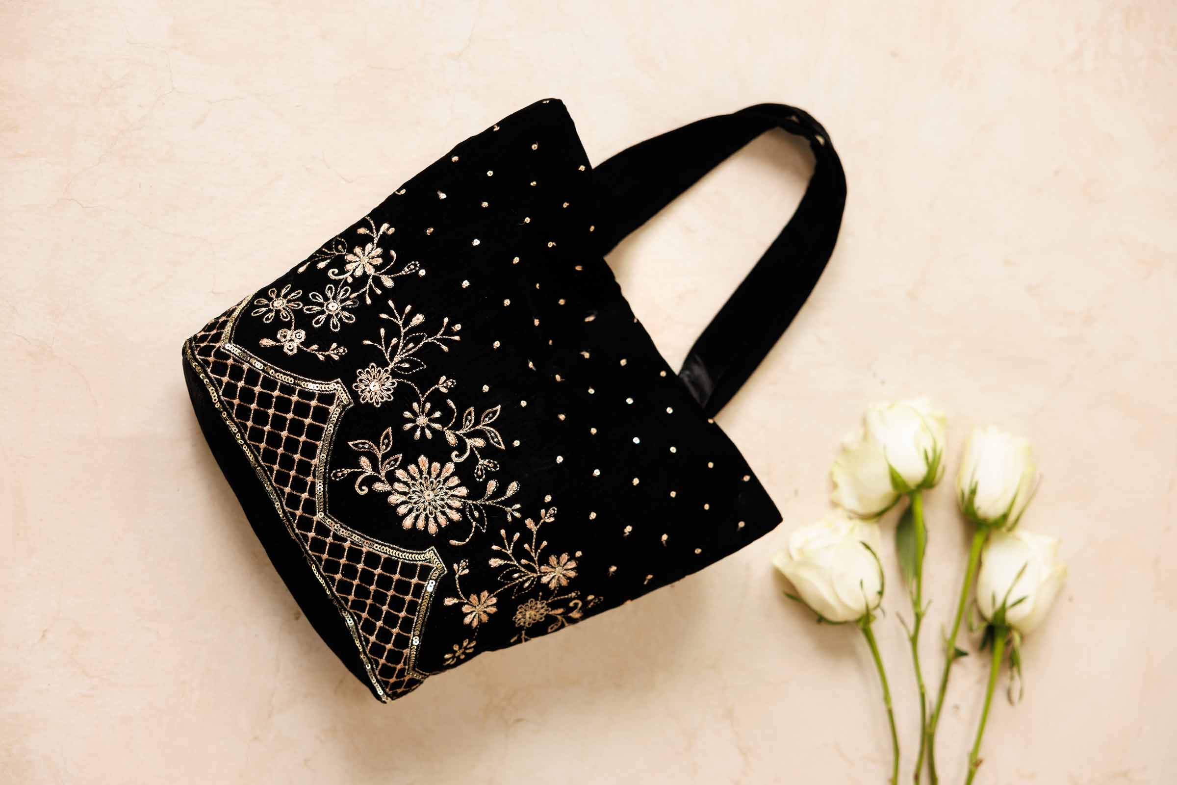 Embroidered Pouch - KFW25-149