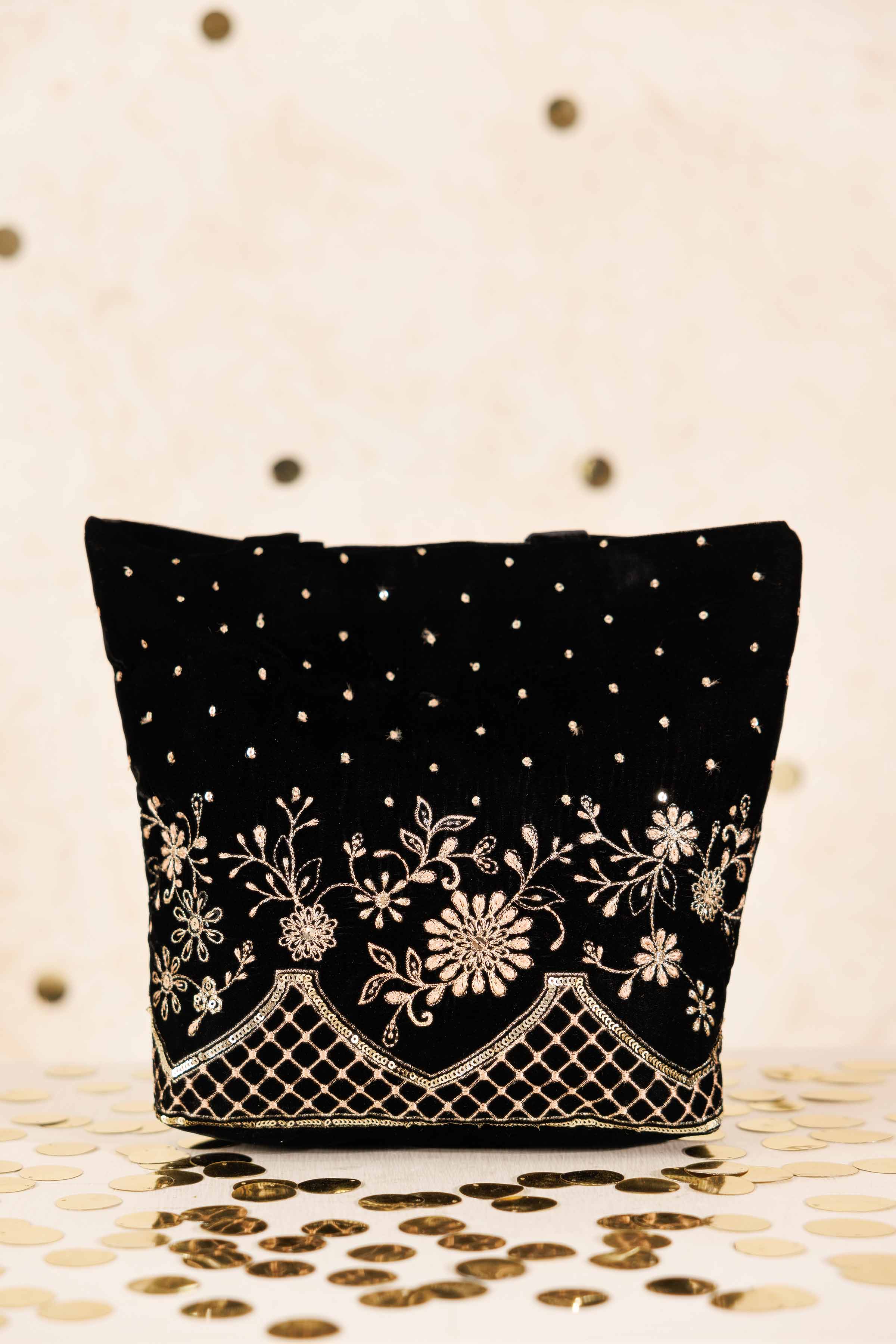 Embroidered Pouch - KFW25-149