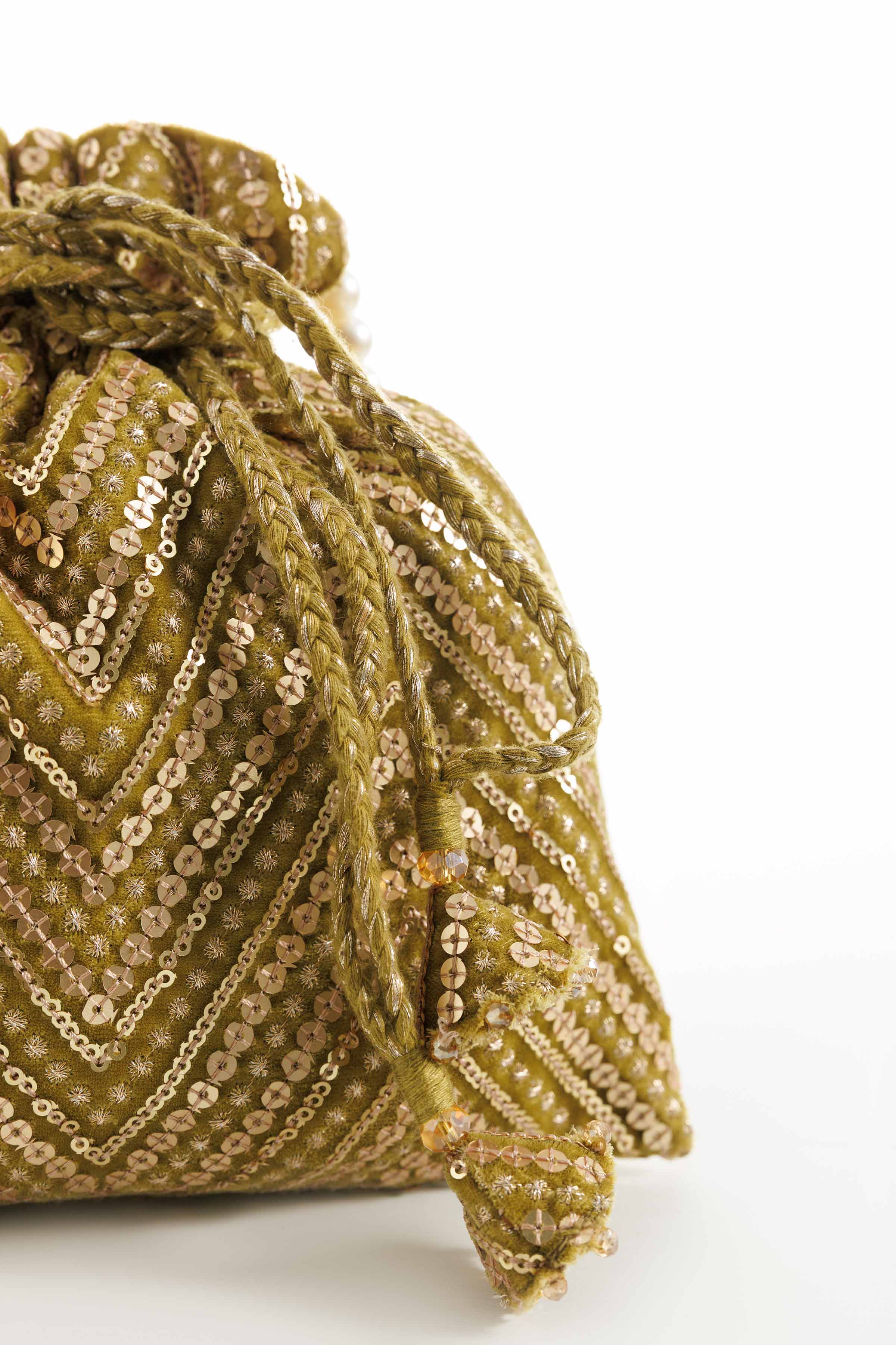 Embroidered Pouch - KFW25-153