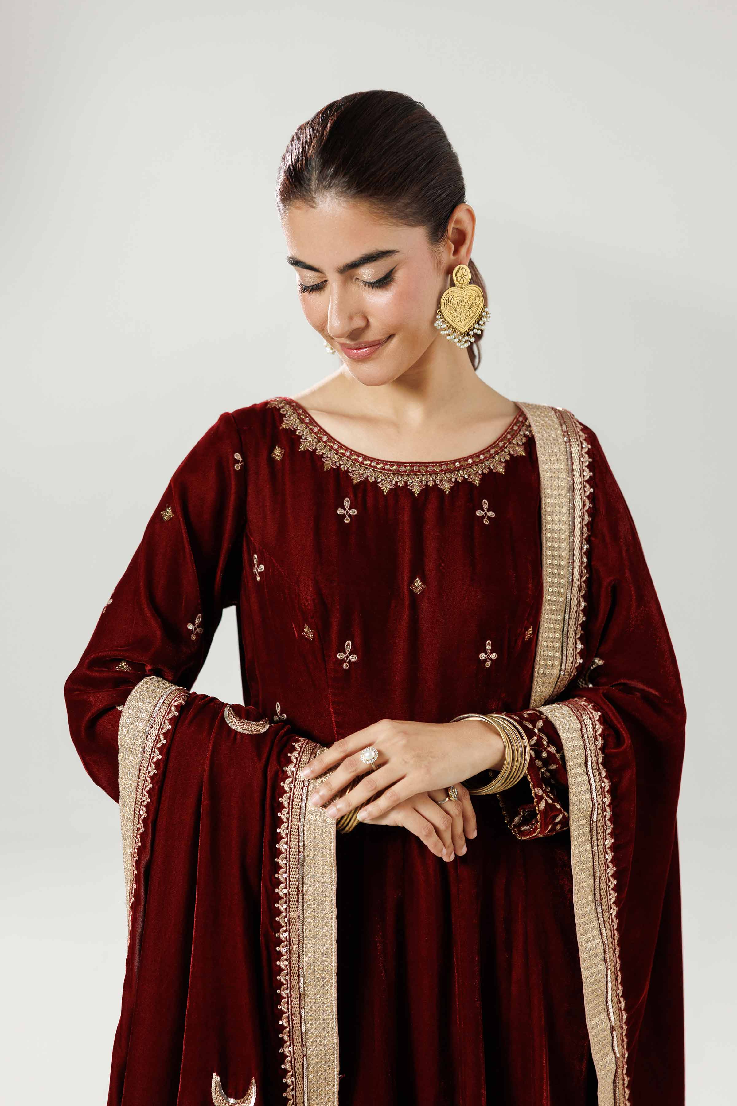 Embroidered Dupatta - KFW25-47