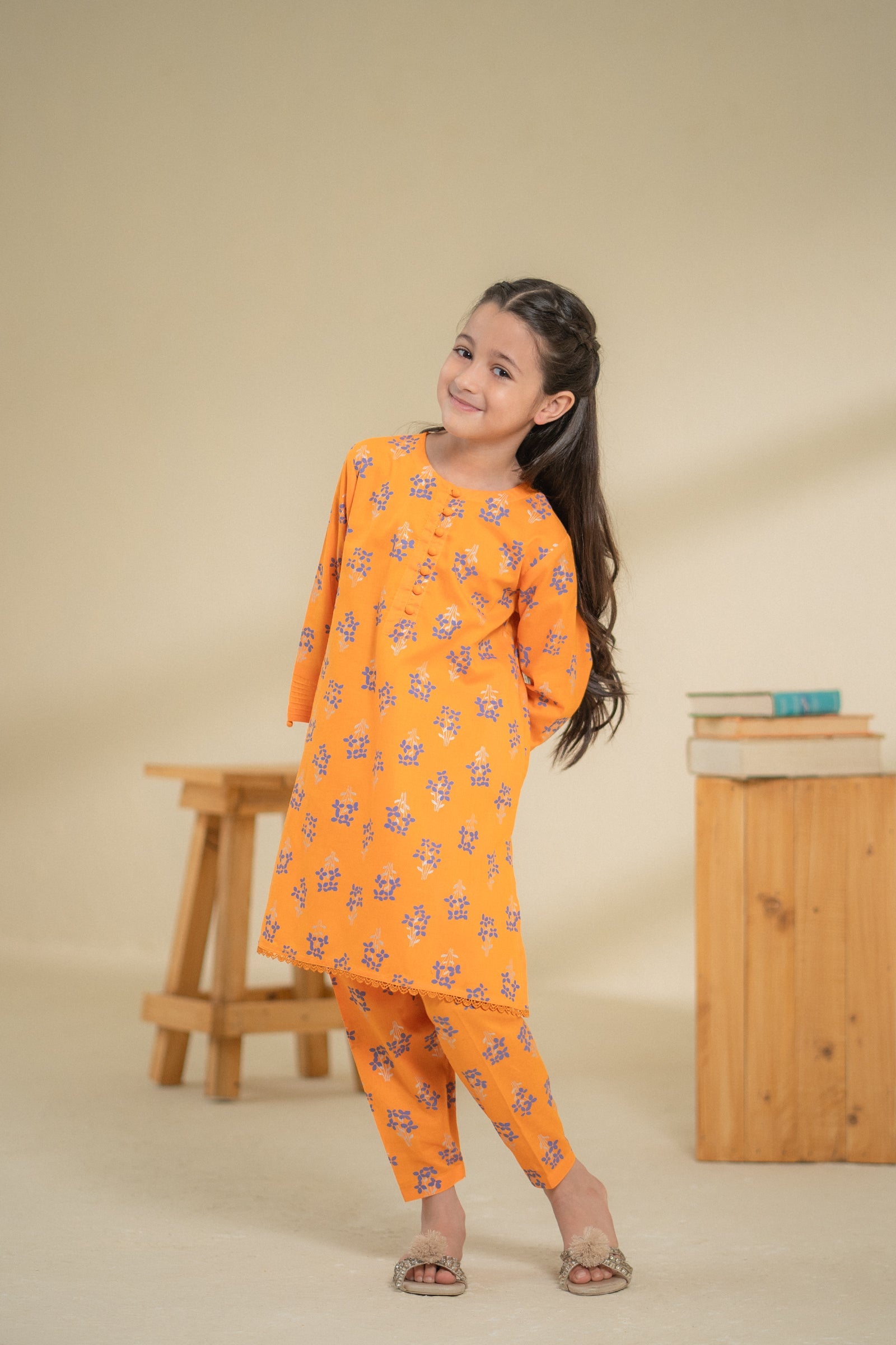 https://cdn.shopify.com/s/files/1/0568/3308/1529/files/KS0373-OR0-2.jpg?v=1749794883