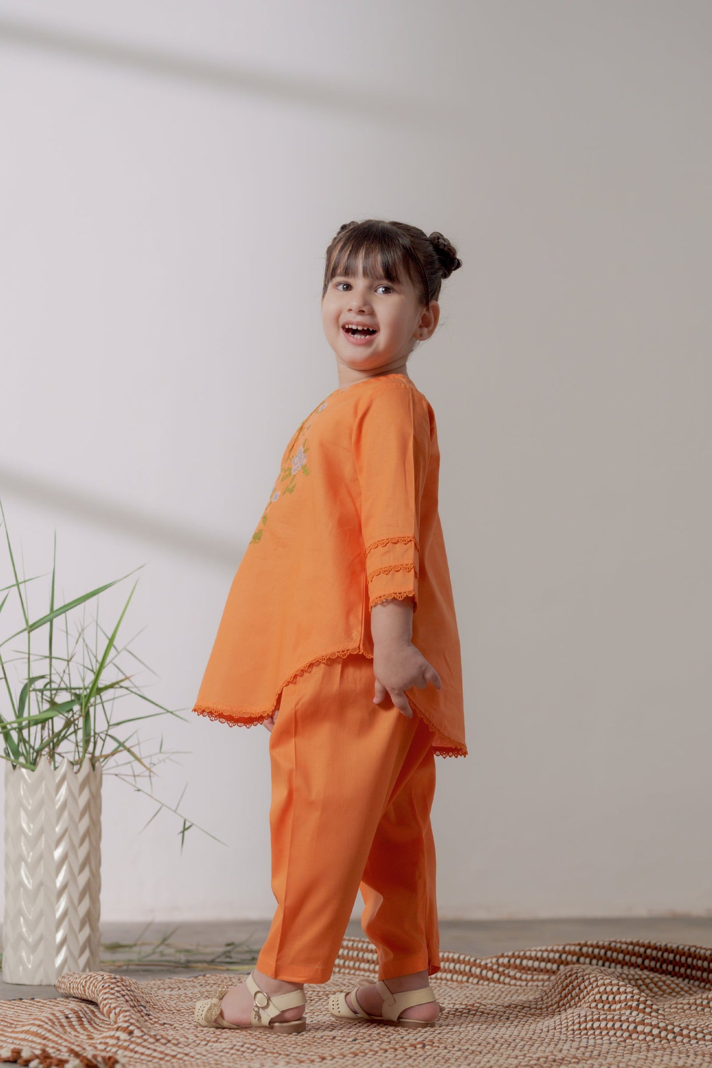 https://cdn.shopify.com/s/files/1/0568/3308/1529/files/KS0421-OR0-3.jpg?v=1773221936