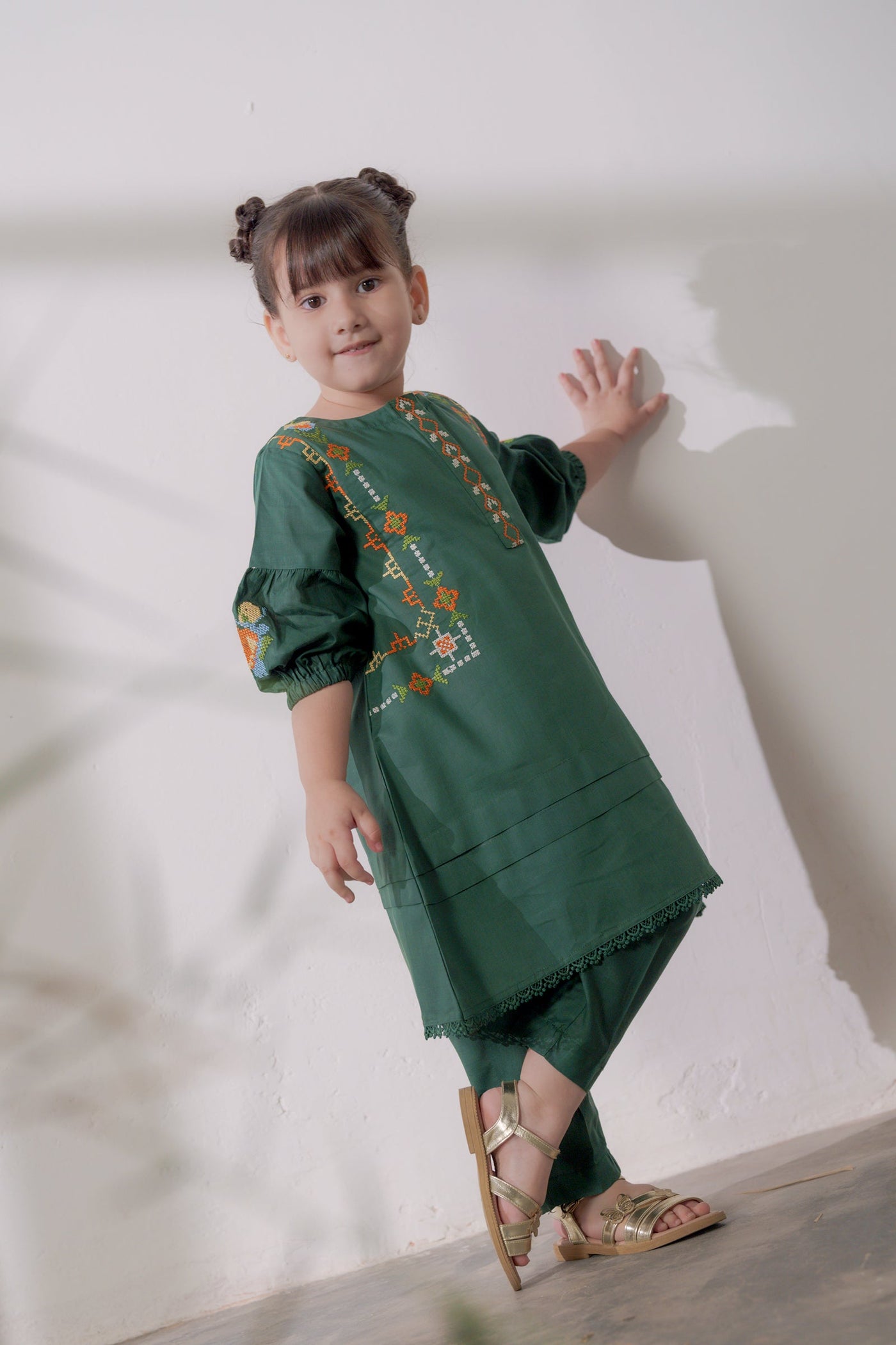 https://cdn.shopify.com/s/files/1/0568/3308/1529/files/KS0422-GN0-2.jpg?v=1773222028