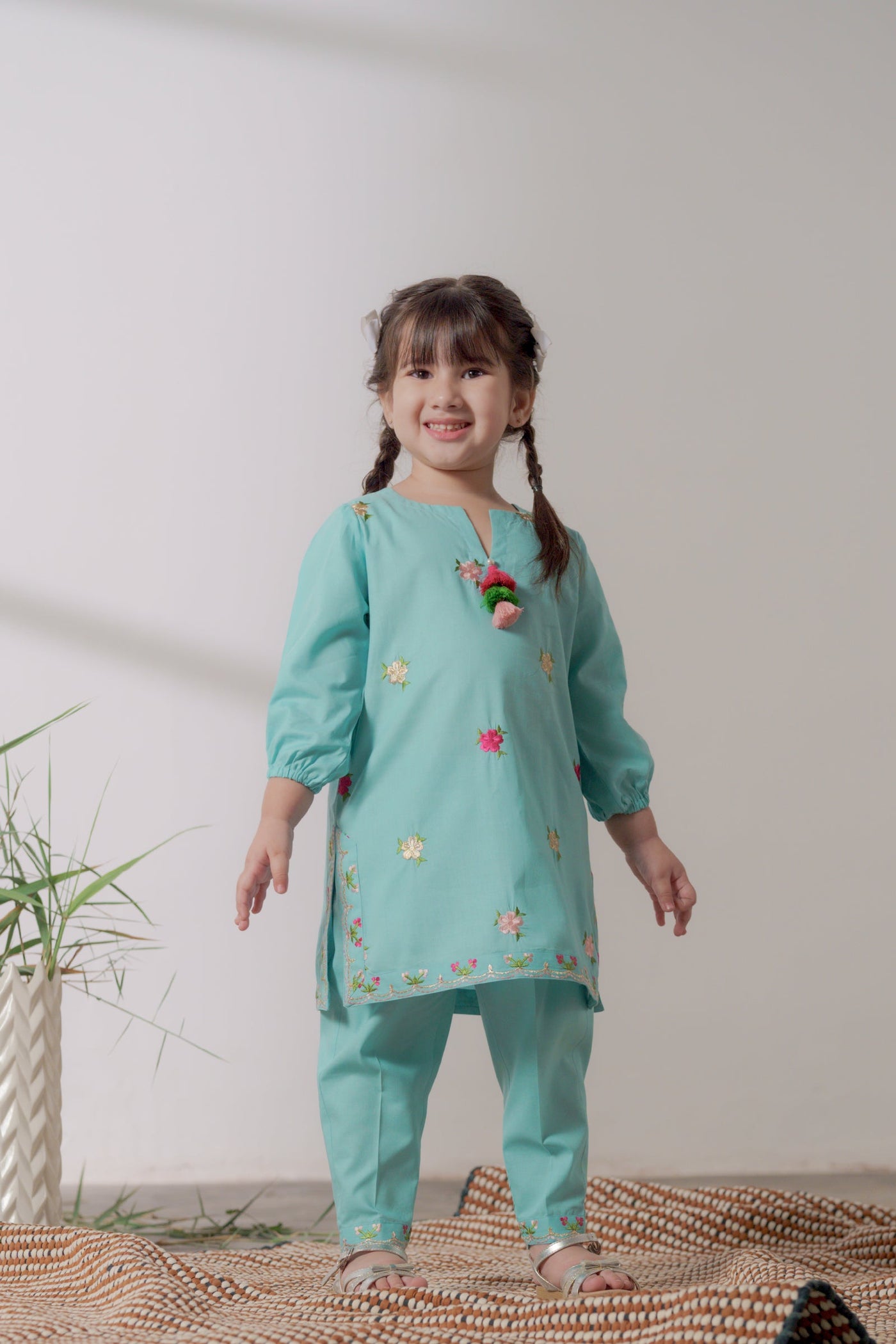 https://cdn.shopify.com/s/files/1/0568/3308/1529/files/KS0428-SB0.jpg?v=1773222114