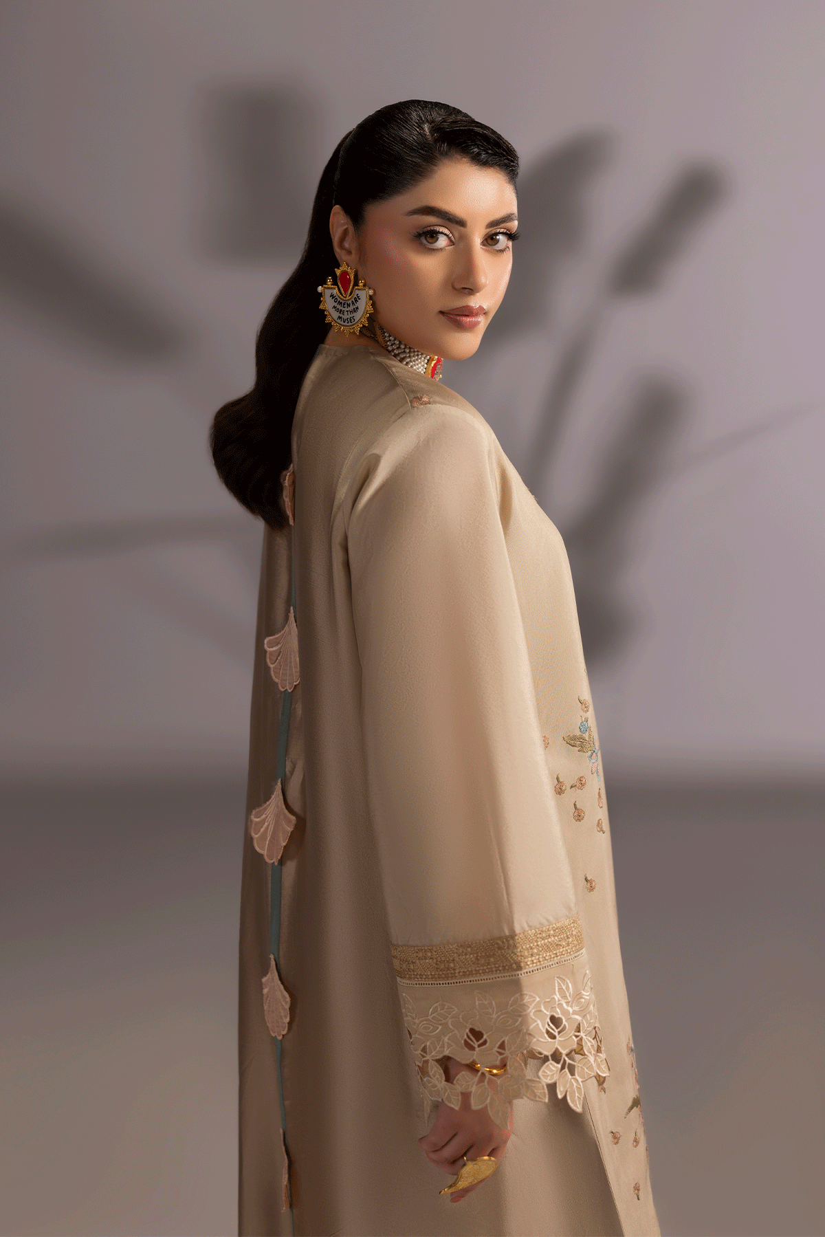 https://cdn.shopify.com/s/files/1/0516/3571/6292/files/Kaftaan_4.png?v=1773484010