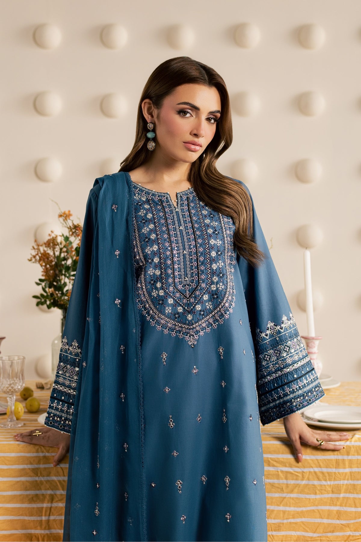 Kais 3Pc - Embroidered Cambric Pret