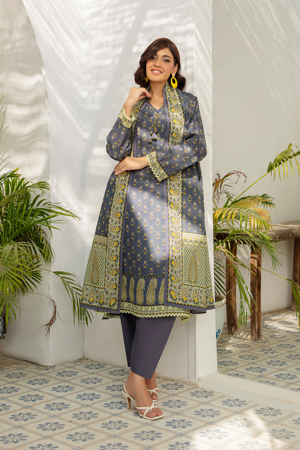 3 Piece Printed Khaddar Suit with Dupatta