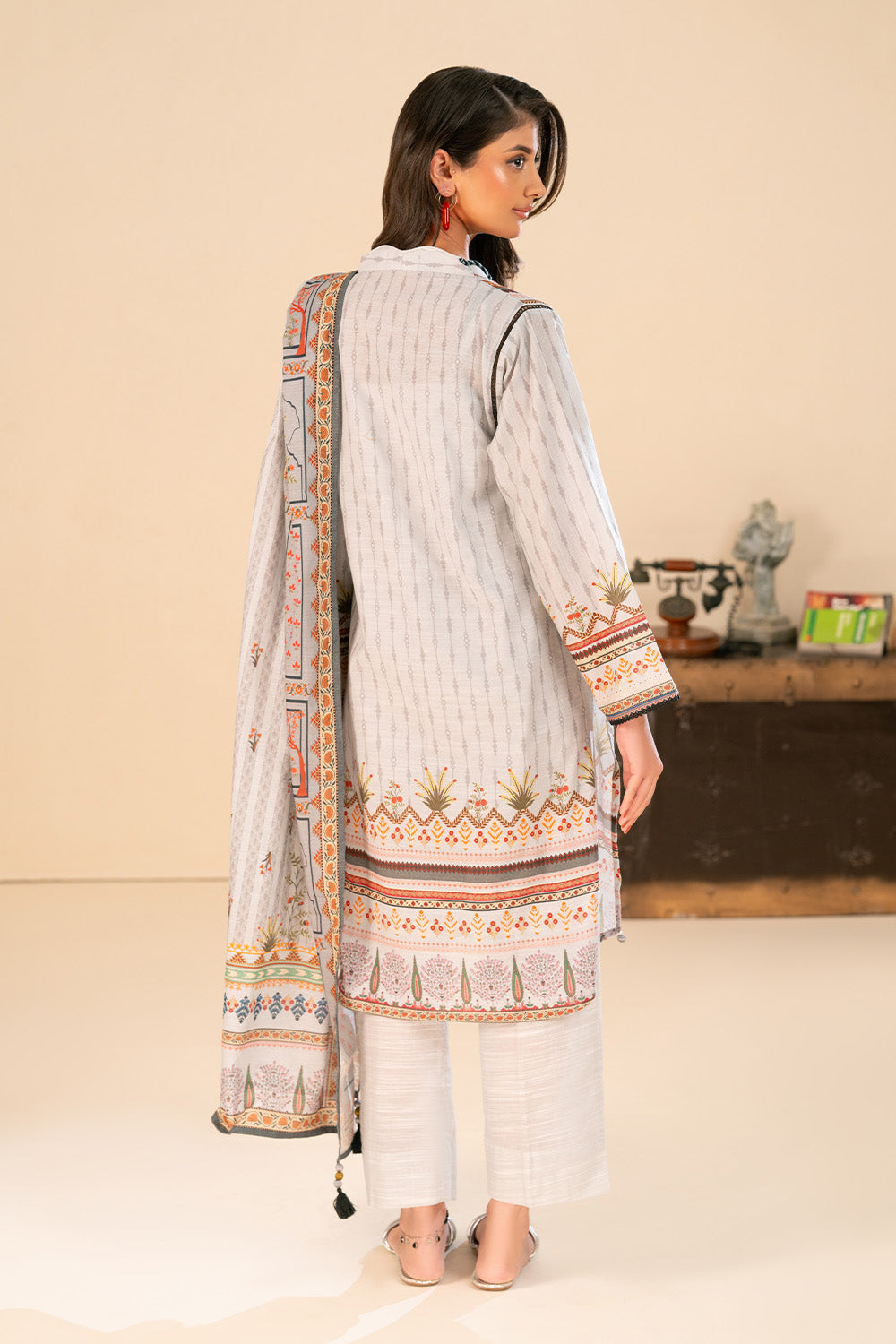 3 Piece Printed Khaddar Suit with Dupatta