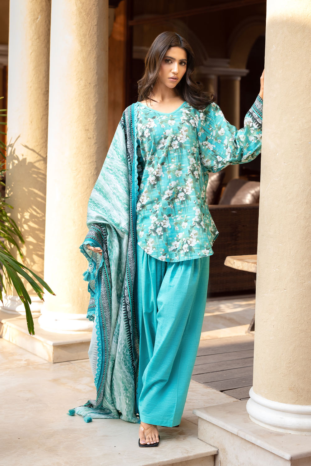 3 Piece Printed Khaddar Suit