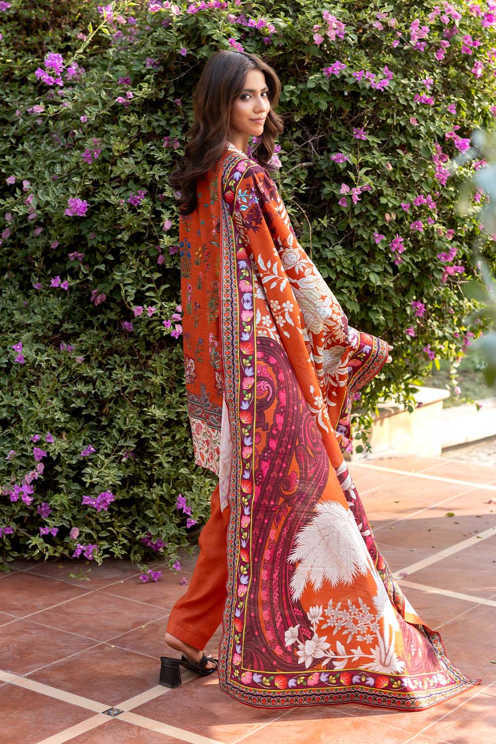 3 Piece Printed Khaddar Suit