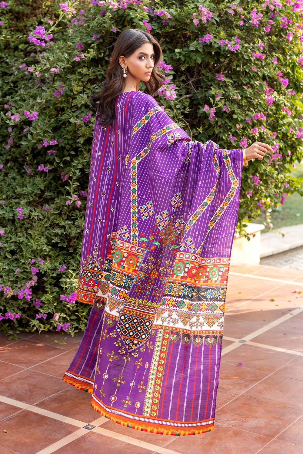 3 Piece Printed Khaddar Suit
