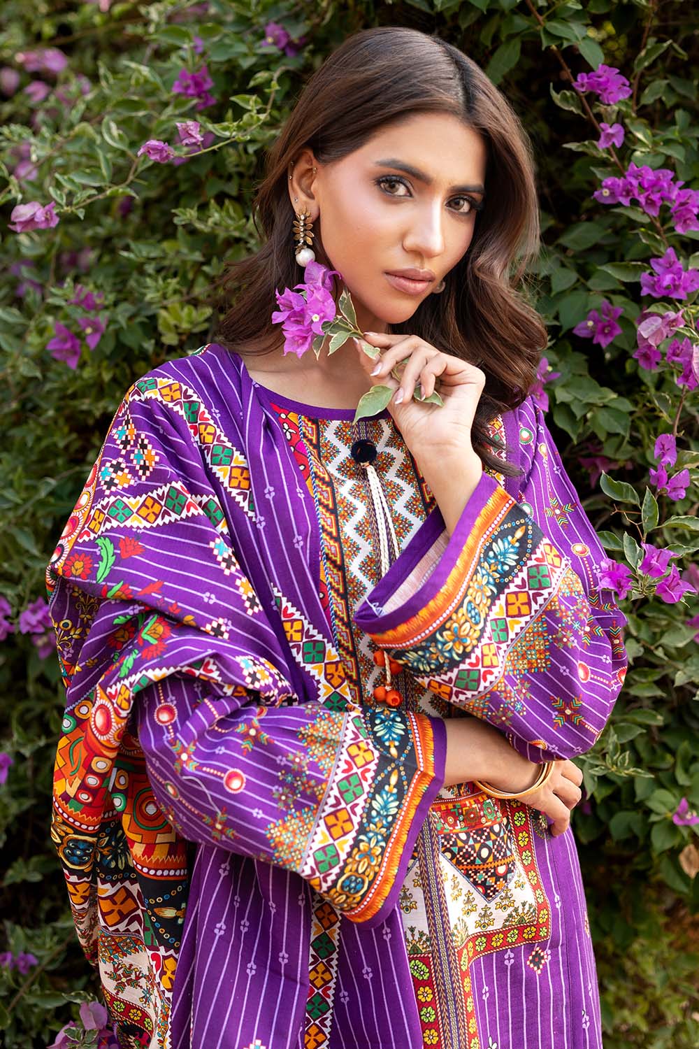 3 Piece Printed Khaddar Suit