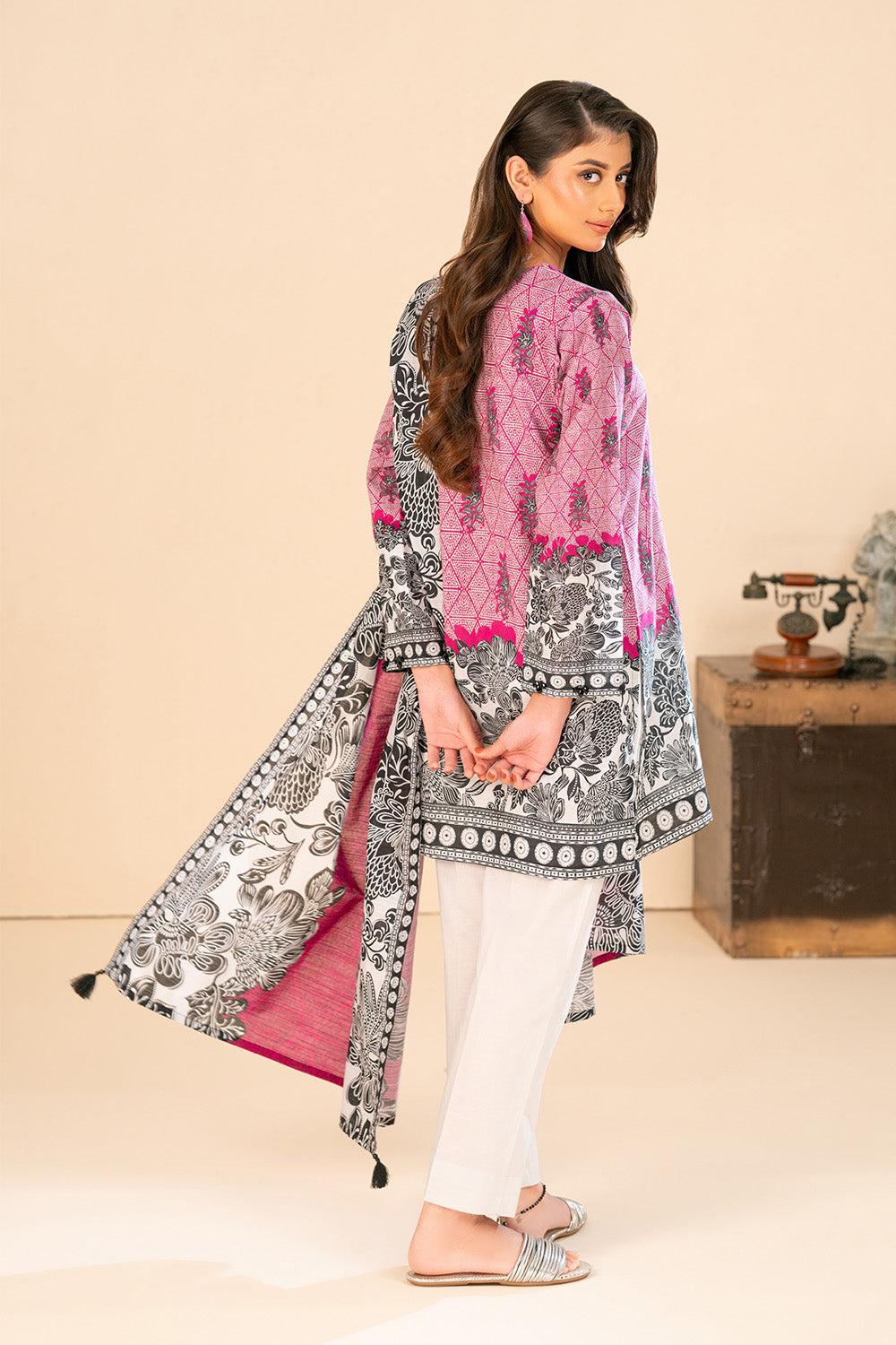 3 Piece Printed Khaddar Suit with Dupatta