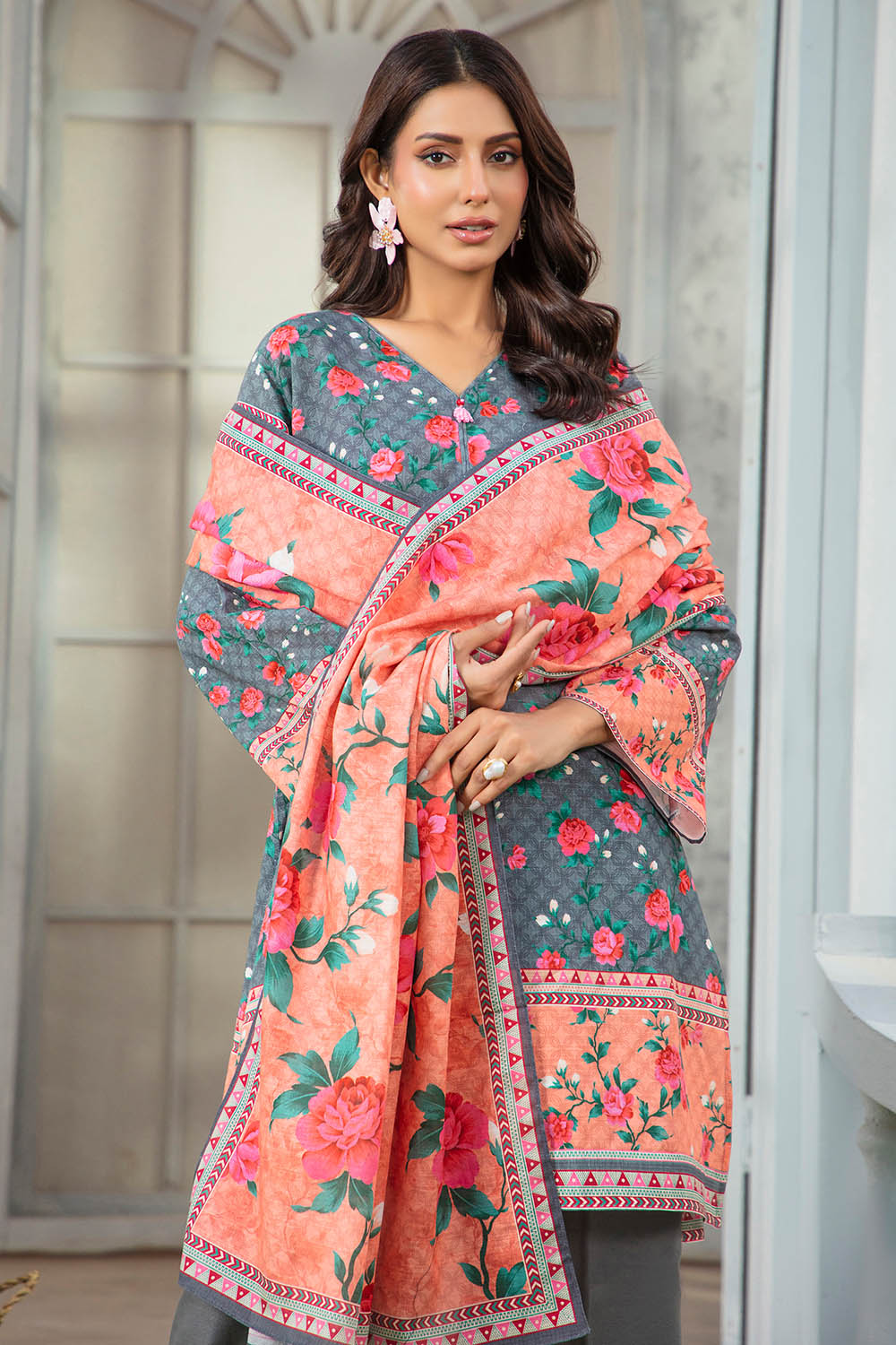 3 Piece Khaddar Suit With Dupatta