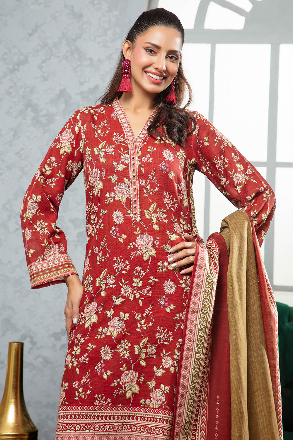 3 Piece Khaddar Suit with Dupatta