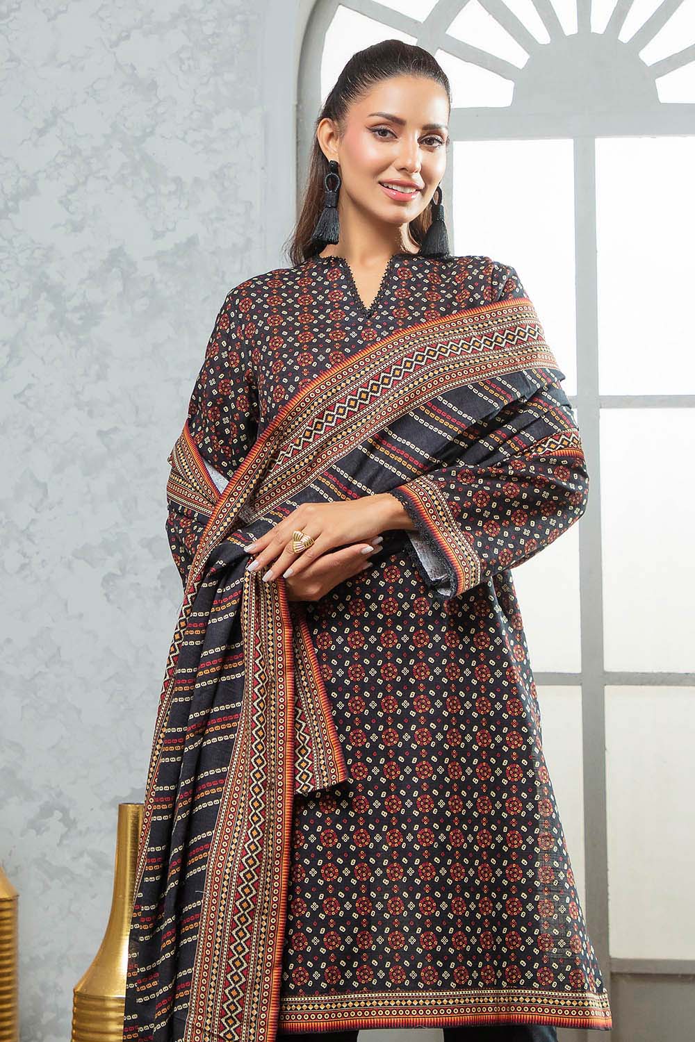 3 Piece Khaddar Suit with Dupatta
