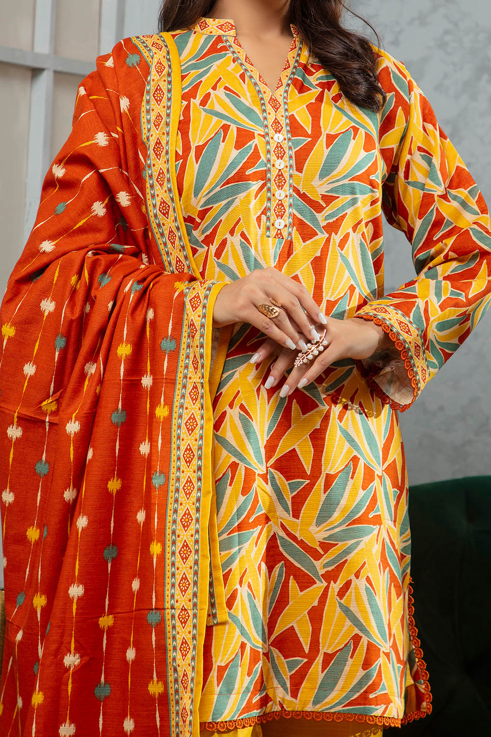 3 Piece Khaddar Suit with Dupatta