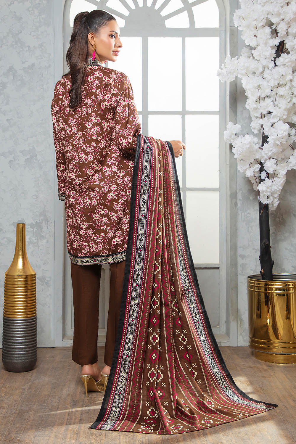 3 Piece Khaddar Suit With Dupatta