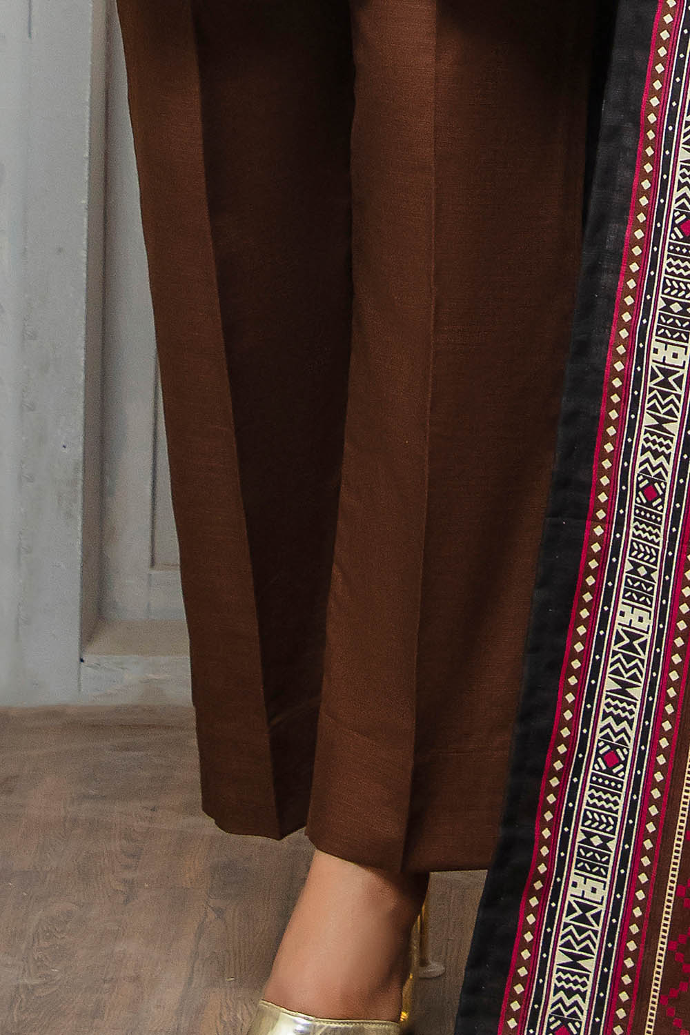 3 Piece Khaddar Suit With Dupatta