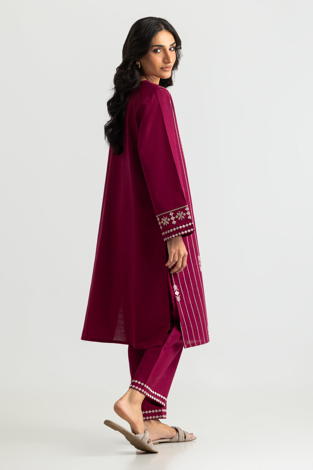 Khaddar Embroidered Co-Ord-Set