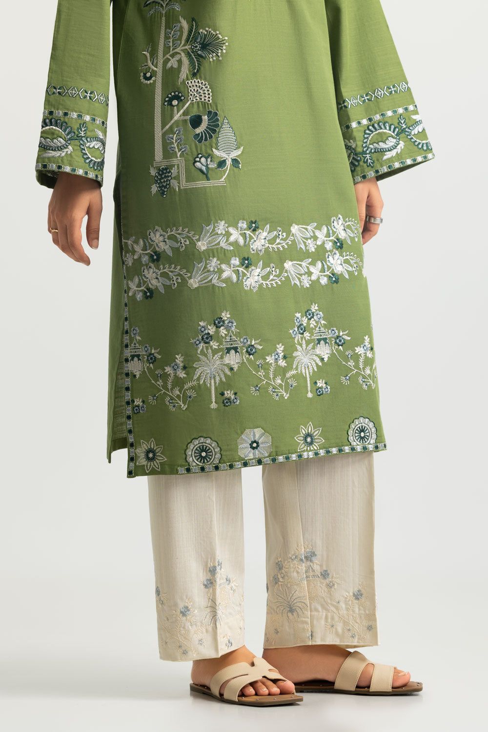 Khaddar Embroidered Co-Ord Set