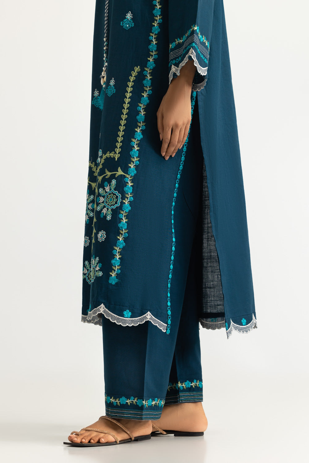 Khaddar Slub Embroidered Co-Ord Set