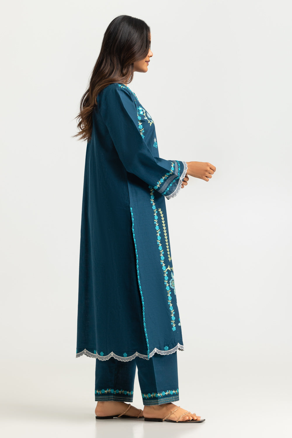 Khaddar Slub Embroidered Co-Ord Set