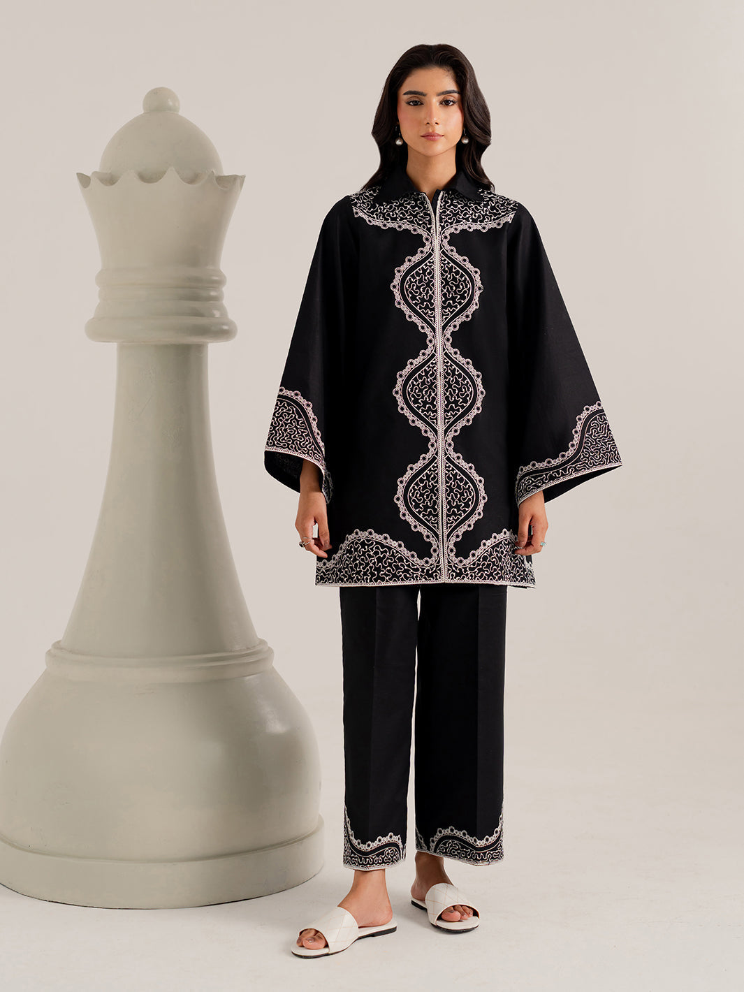 ZYRA - 2Pc Embroidered Set