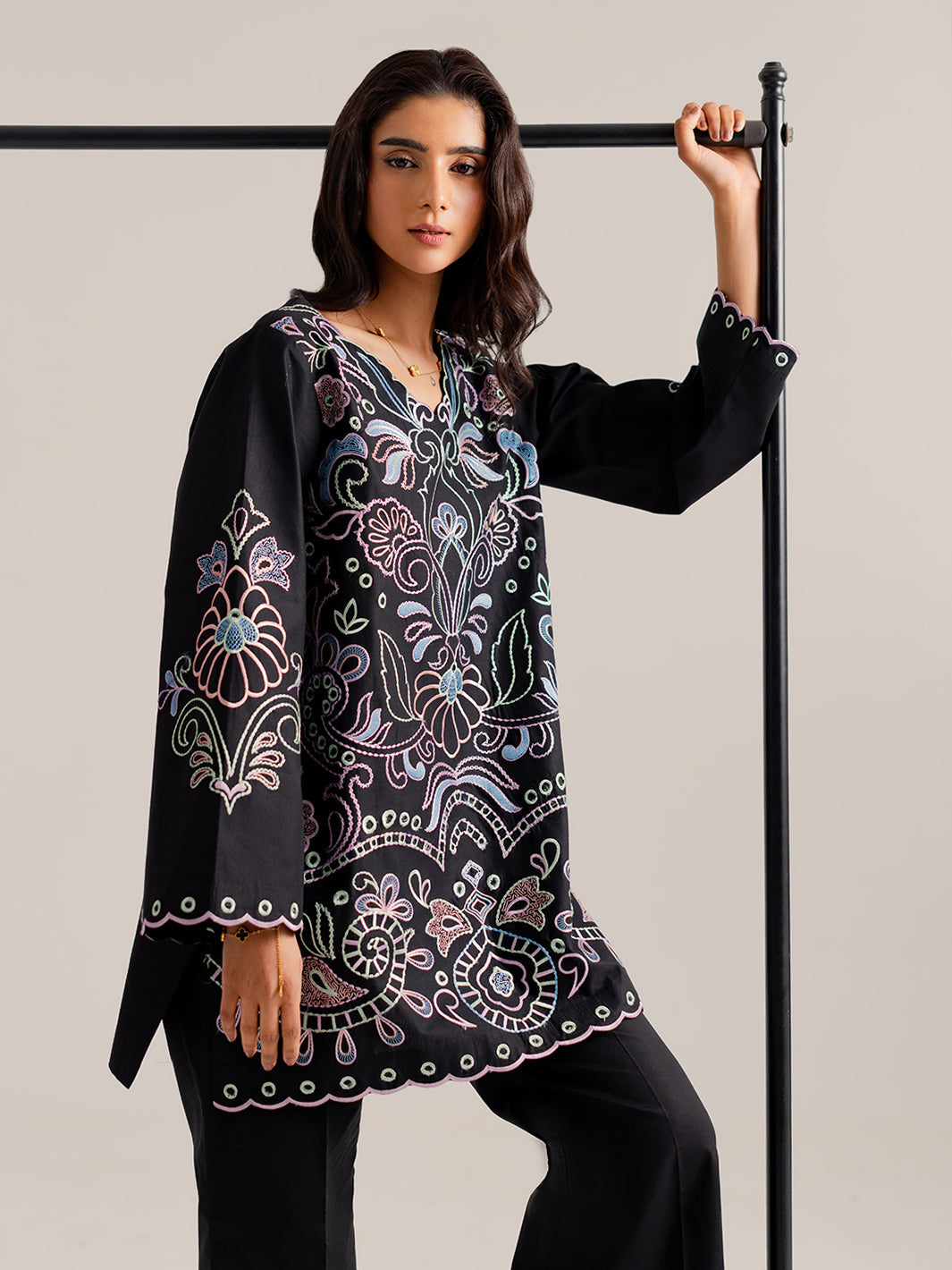 ZEPHIRE - 2Pc Embroidered Cotton Set